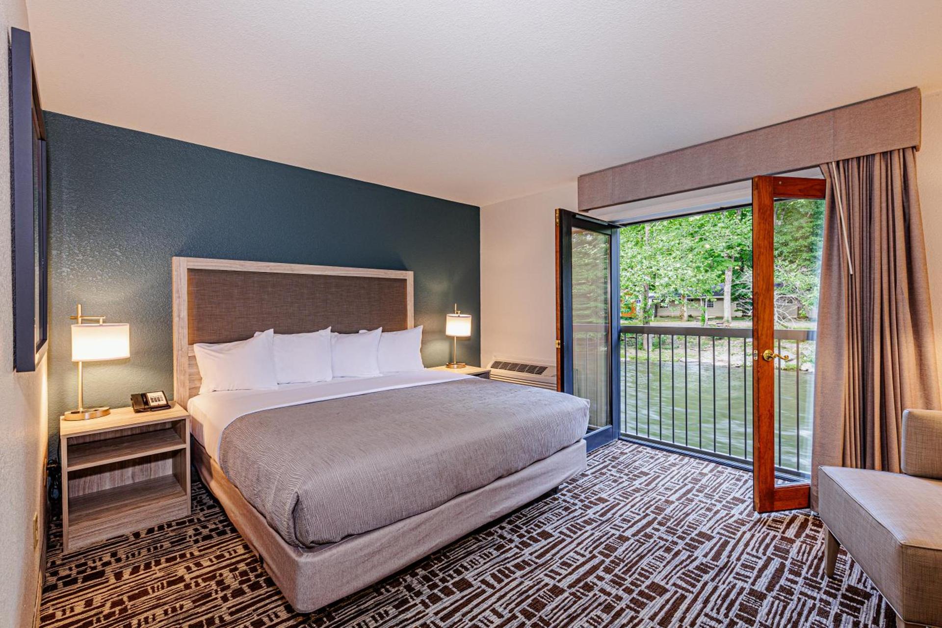 Rivers Edge Motel photo 13