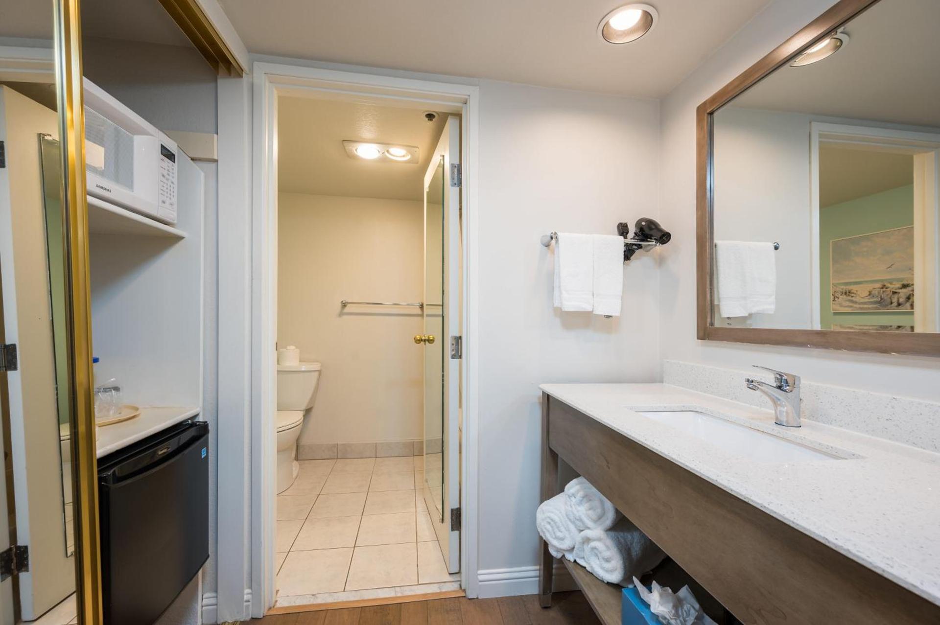 456 Embarcadero Inn & Suites photo 42