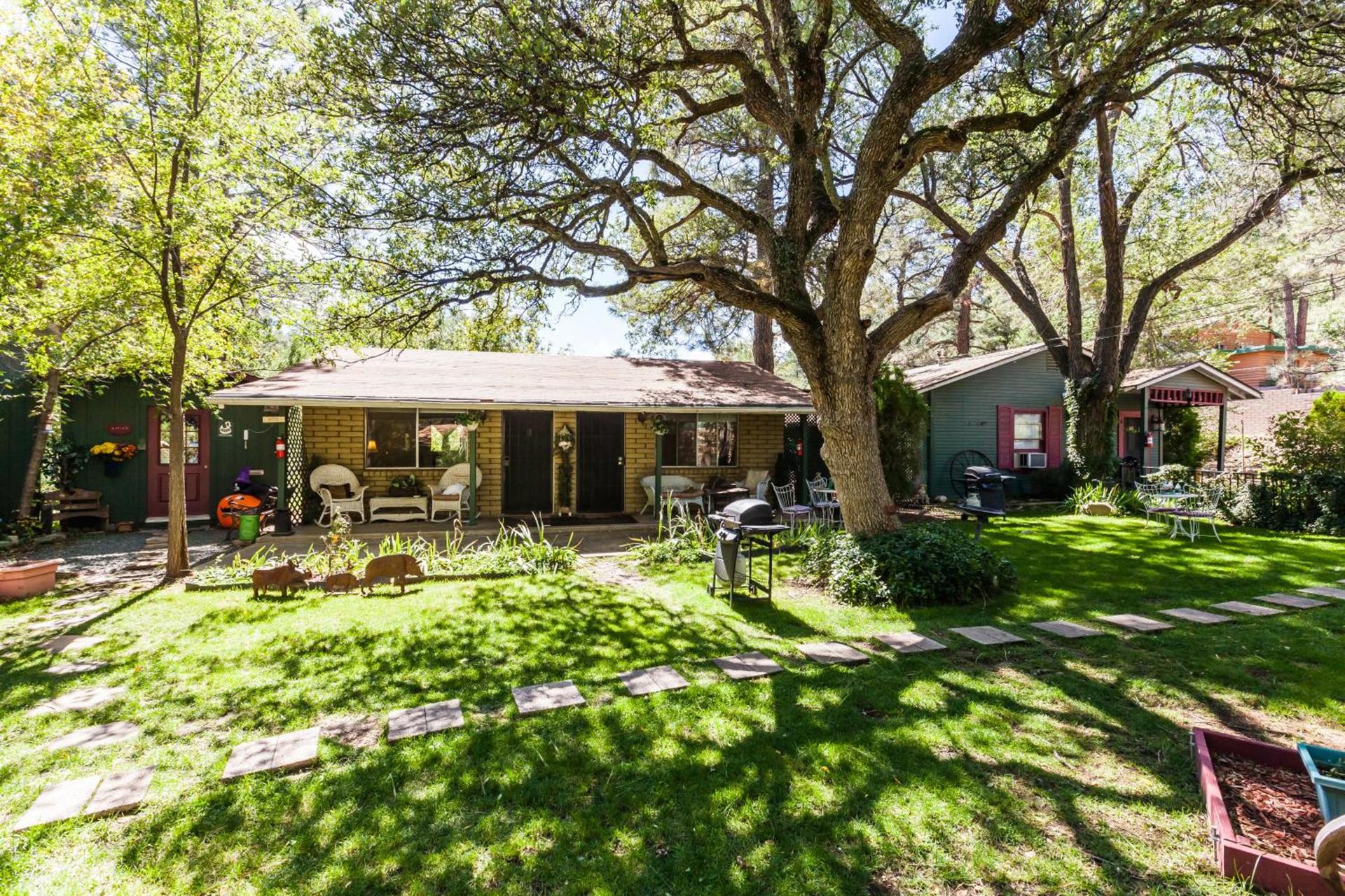 Apple Creek Cottages photo 4