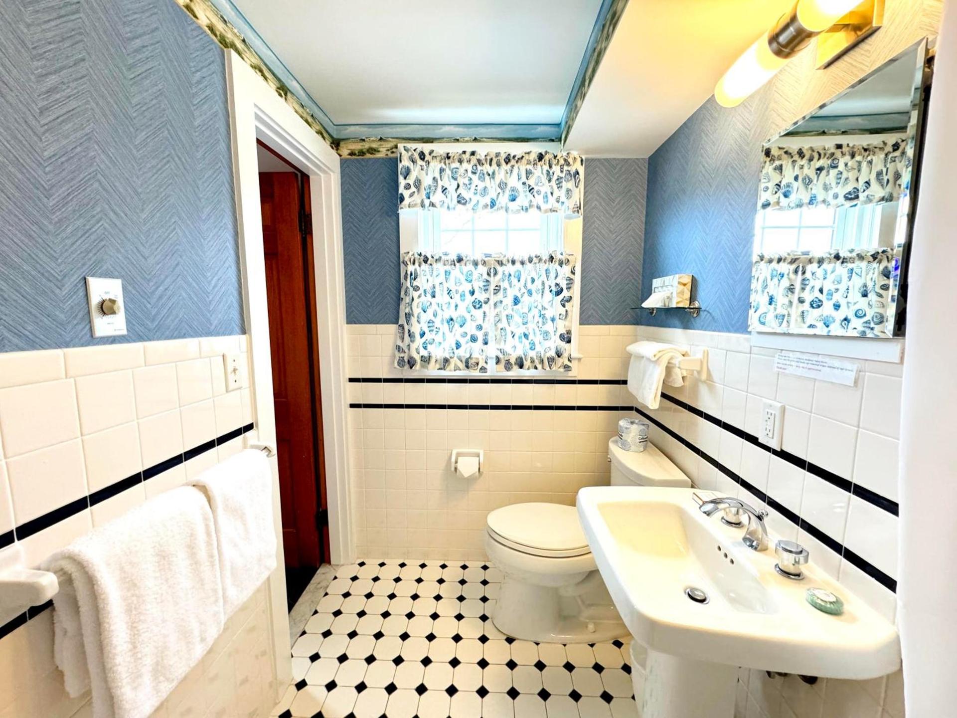 Winstead Beach Resort photo 44