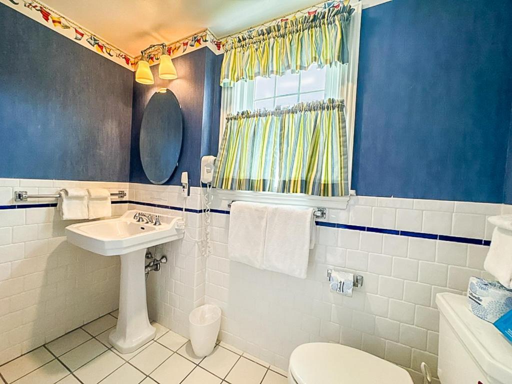 Winstead Beach Resort photo 59