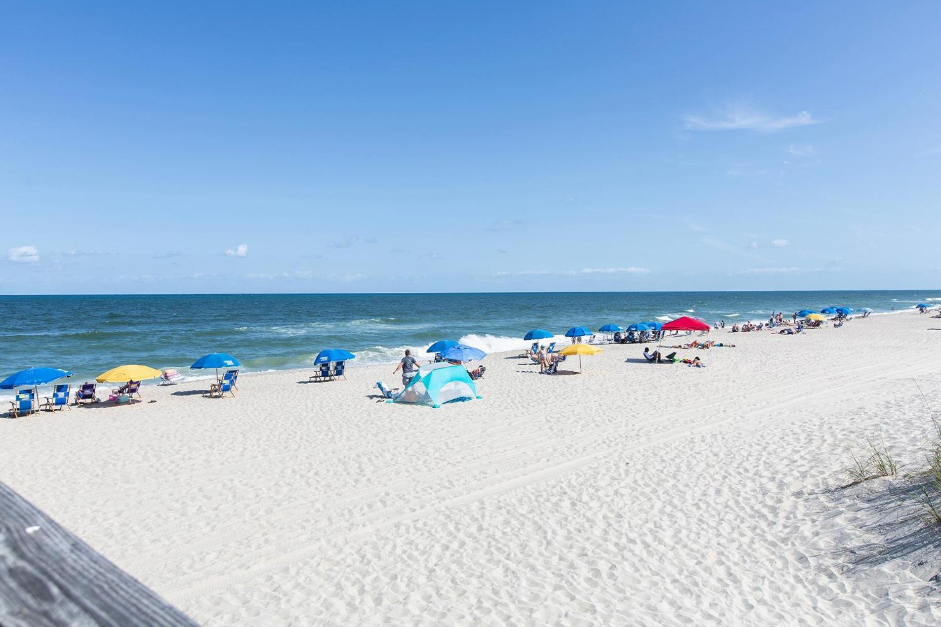 Golden Sands Carolina Beach Oceanfront, Tapestry by Hilton photo 57