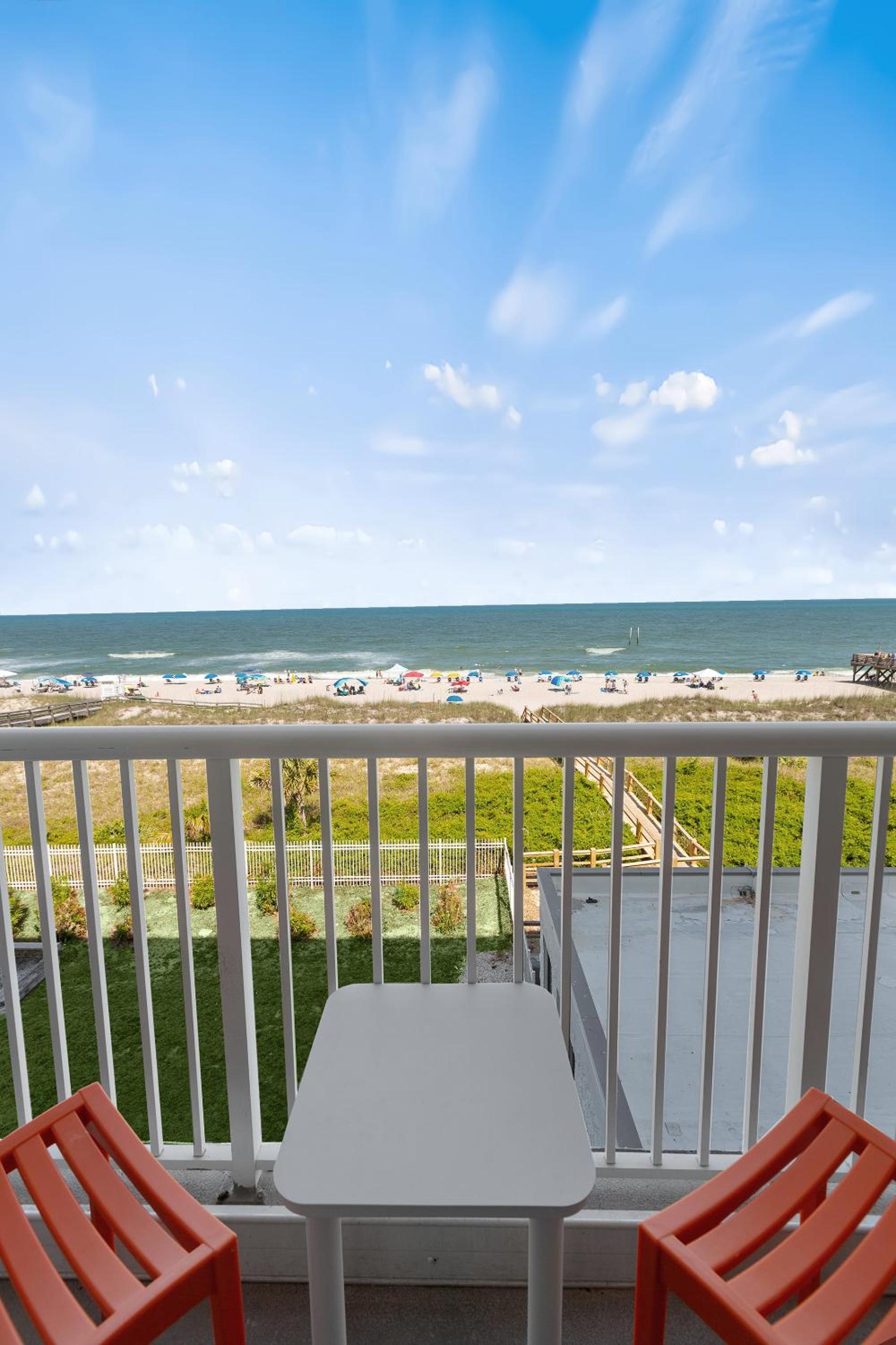 Golden Sands Carolina Beach Oceanfront, Tapestry by Hilton photo 86