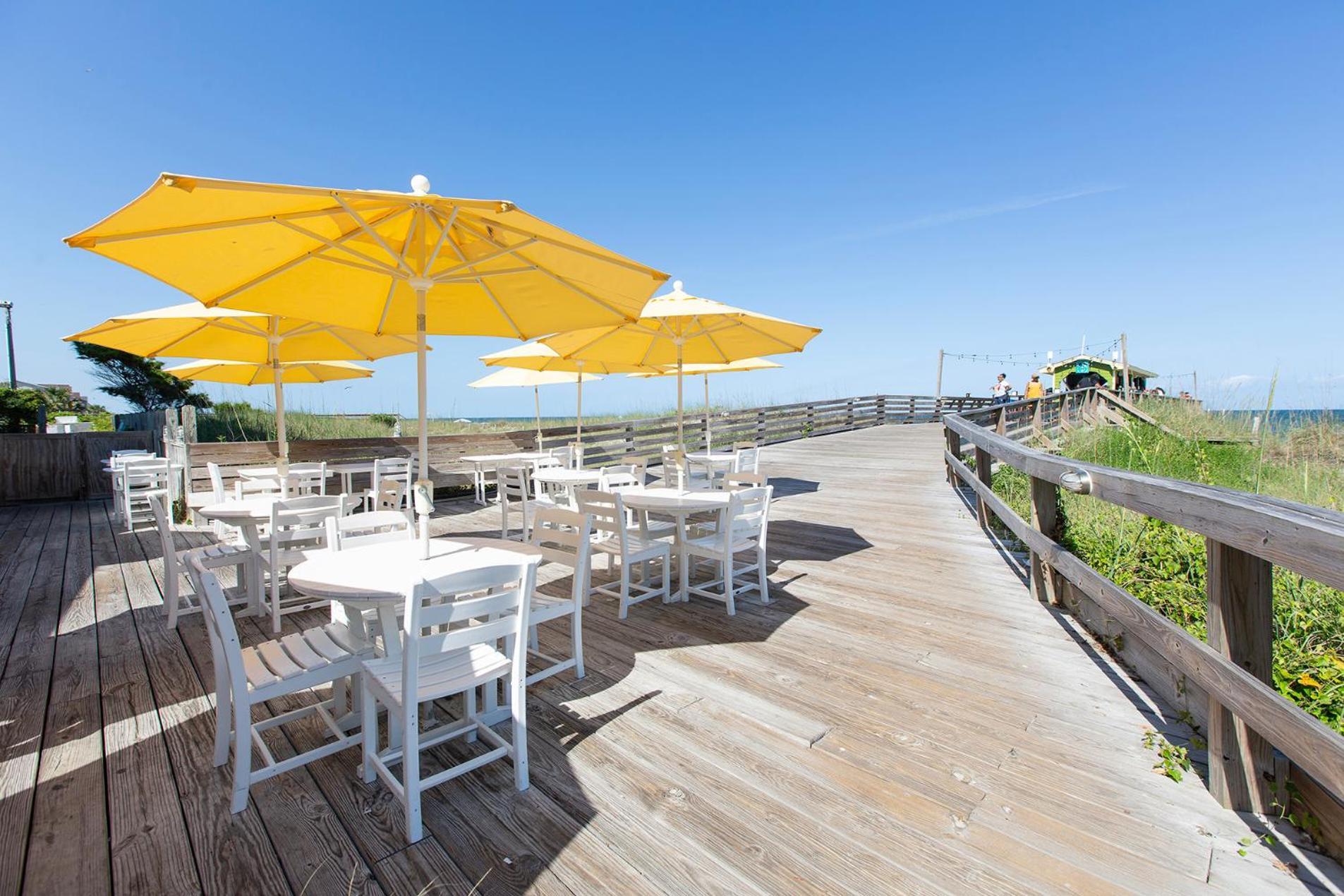 Golden Sands Carolina Beach Oceanfront, Tapestry by Hilton photo 94