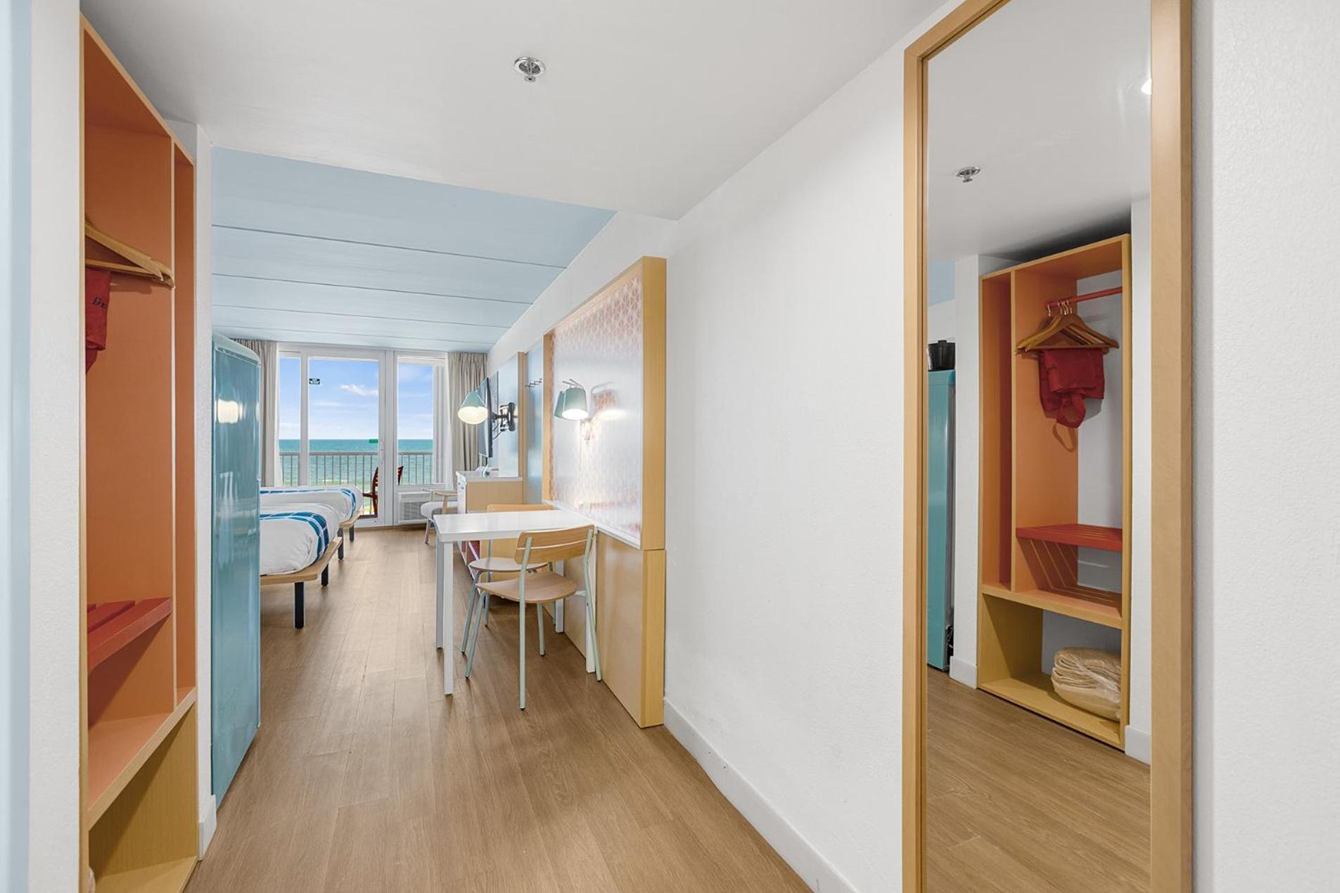 Golden Sands Carolina Beach Oceanfront, Tapestry by Hilton photo 54