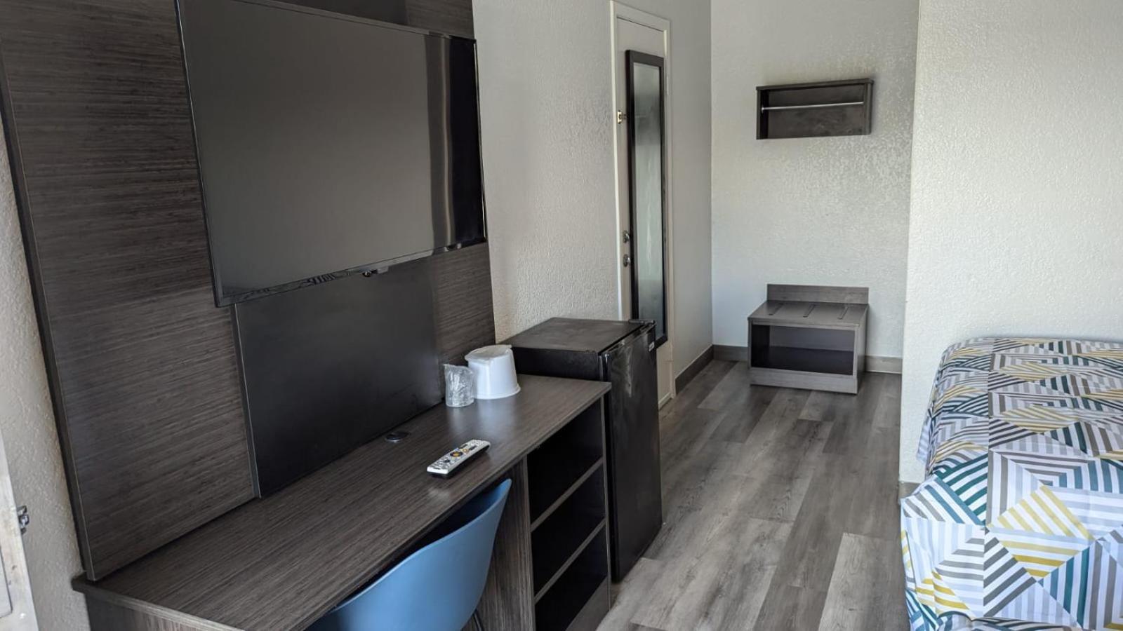 Motel 6-Victoria, TX photo 14