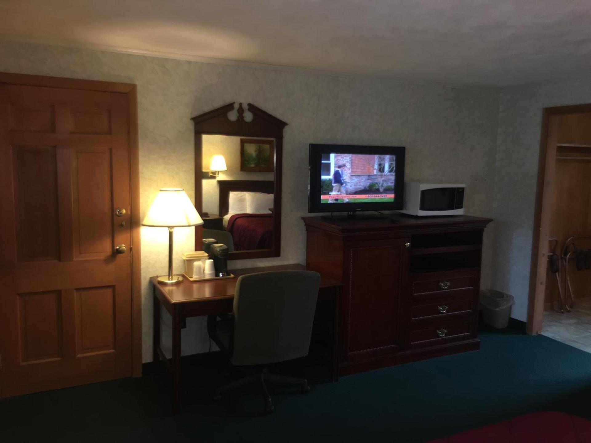 Stonybrook Motel & Lodge photo 49
