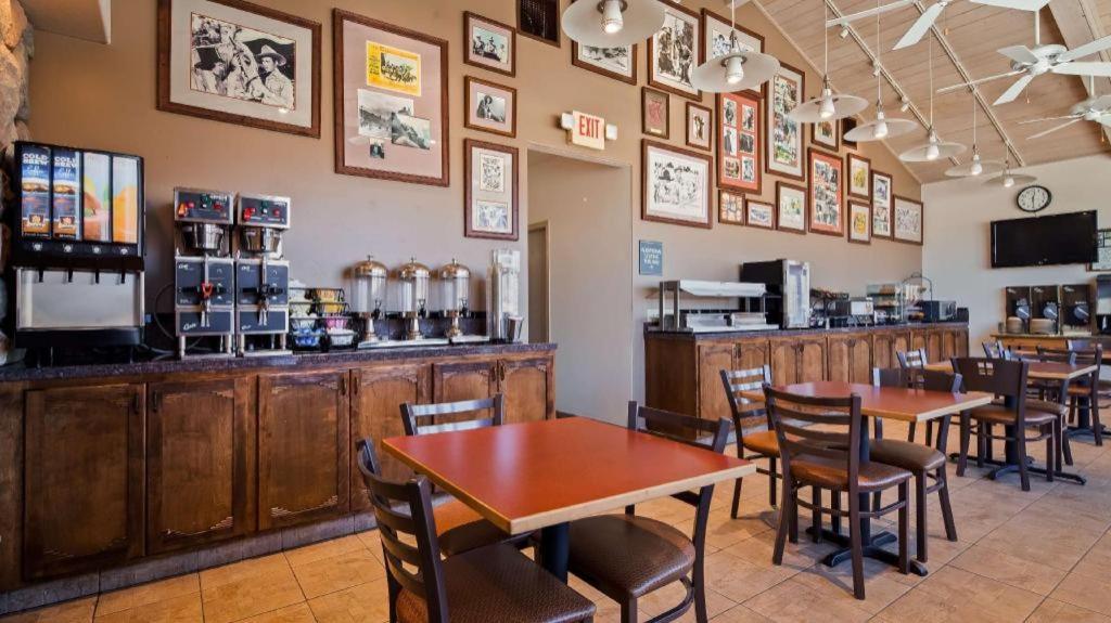 Best Western Frontier Motel photo 33