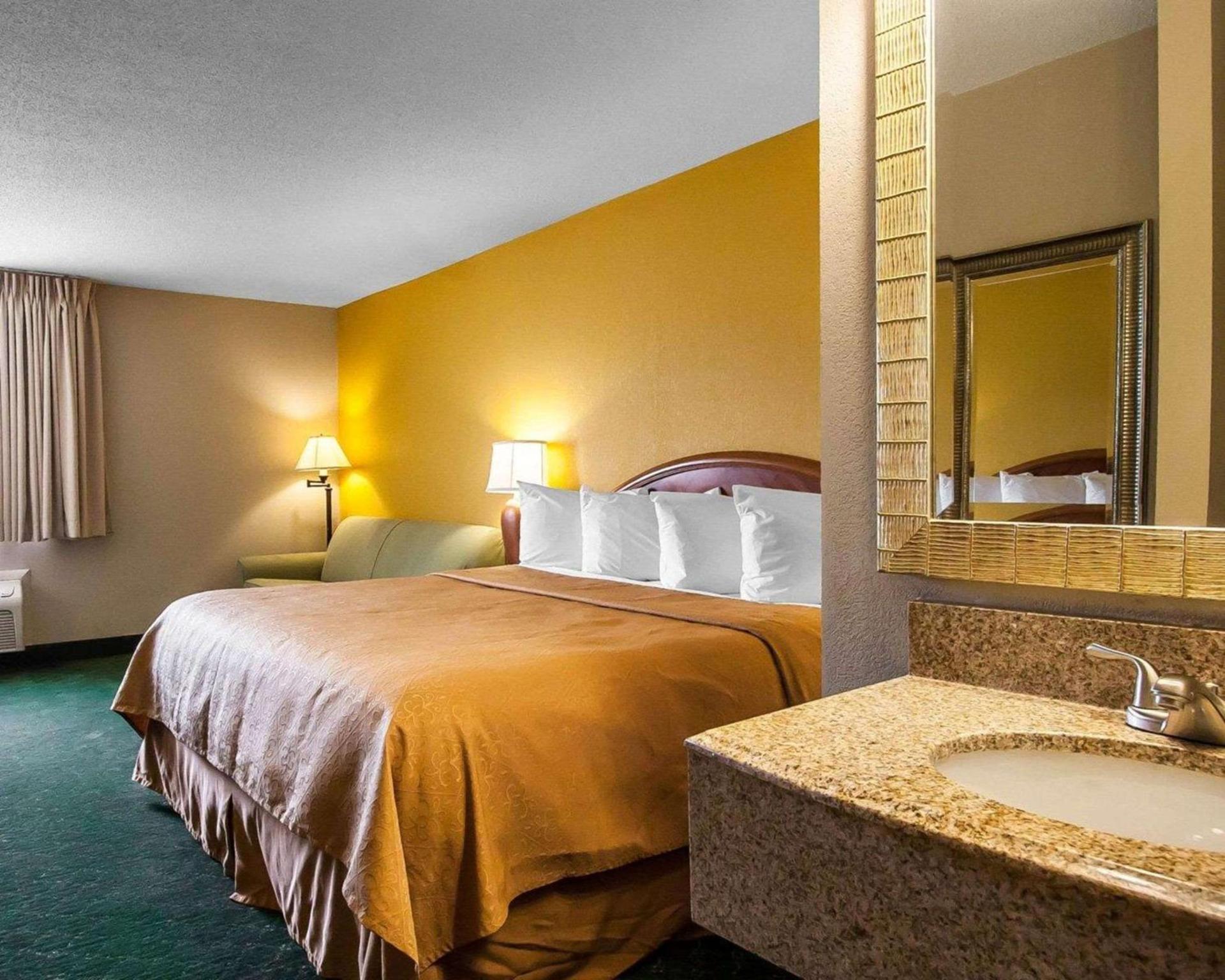 Quality Inn Cairo I-57 photo 13