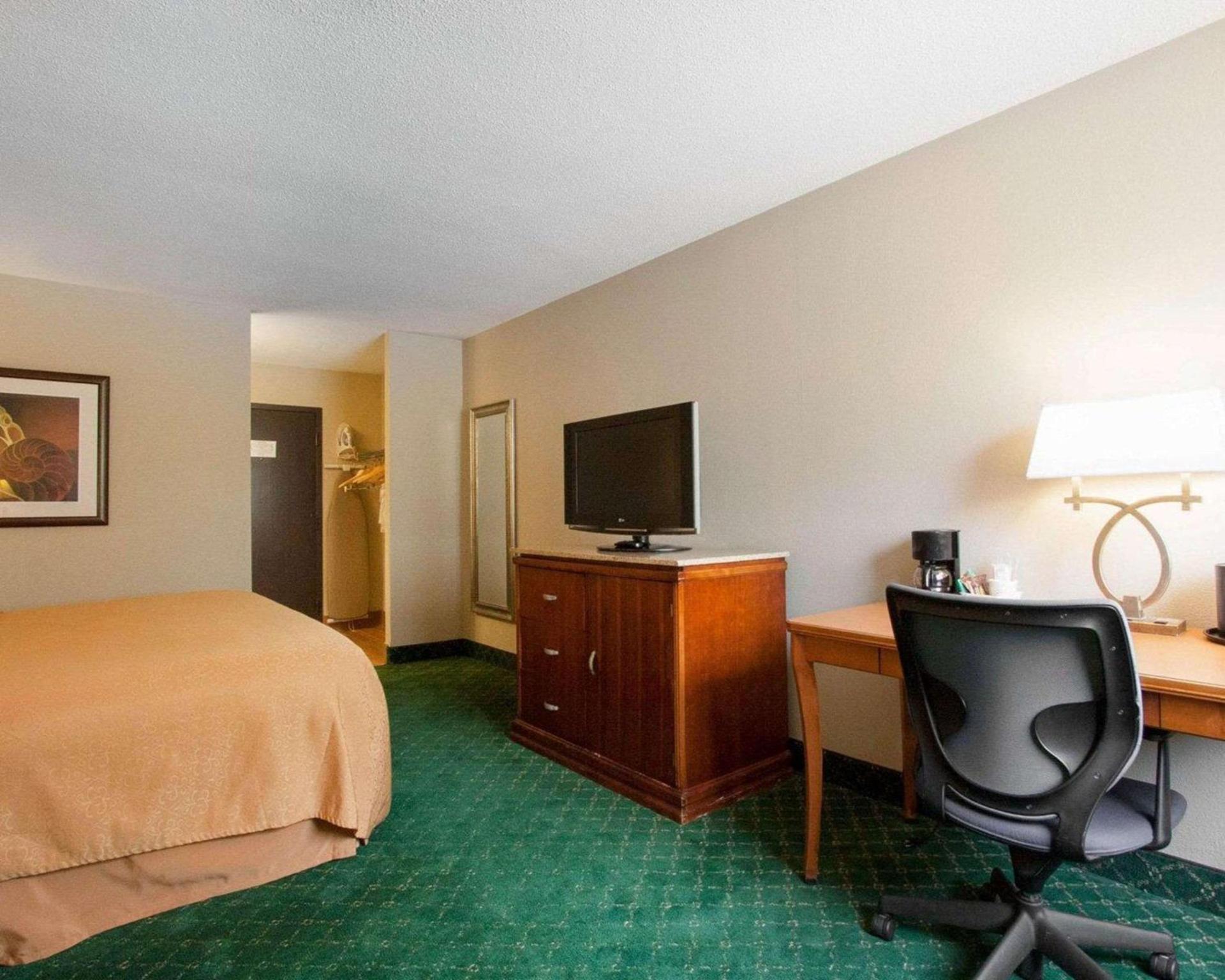 Quality Inn Cairo I-57 photo 18
