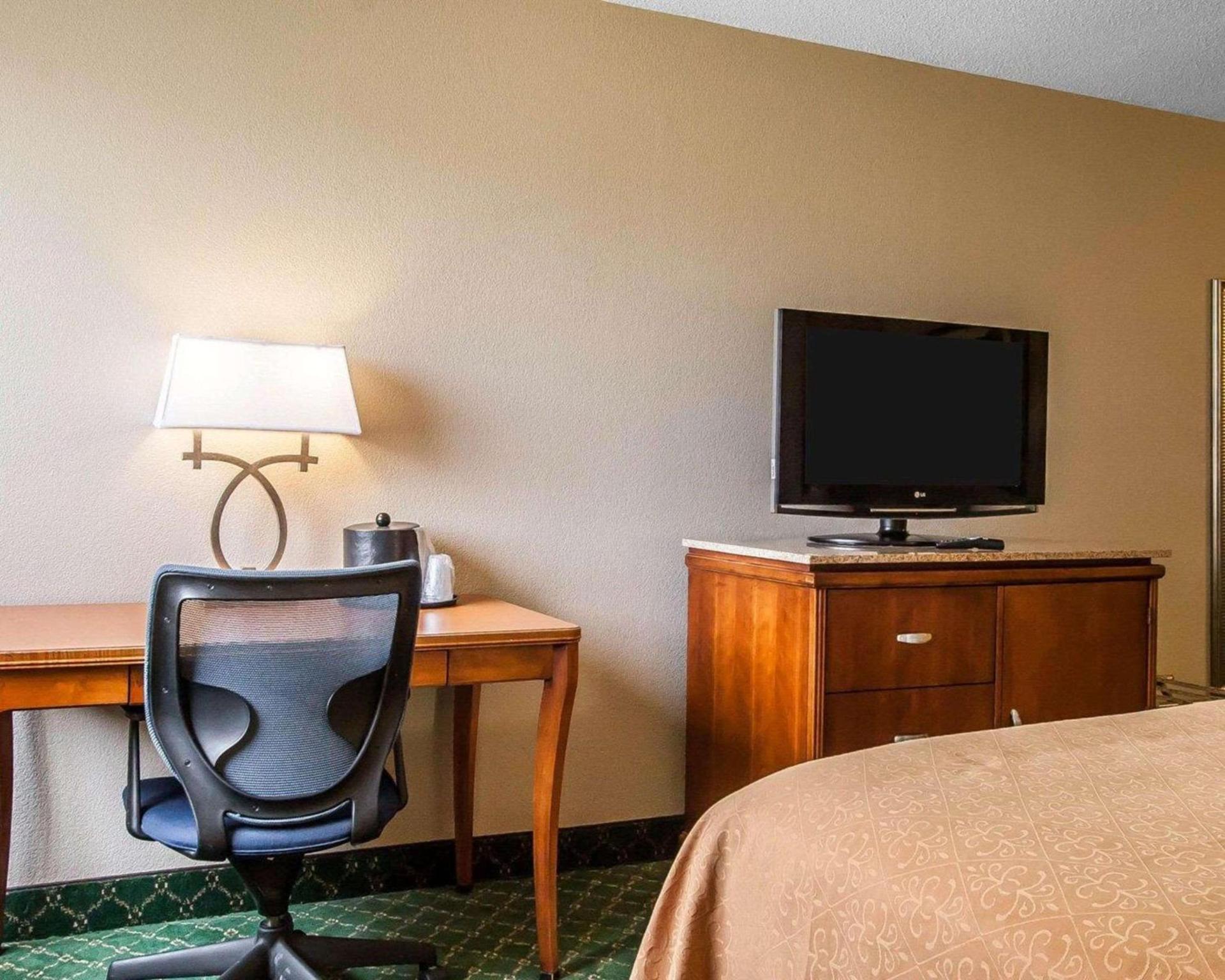 Quality Inn Cairo I-57 photo 21