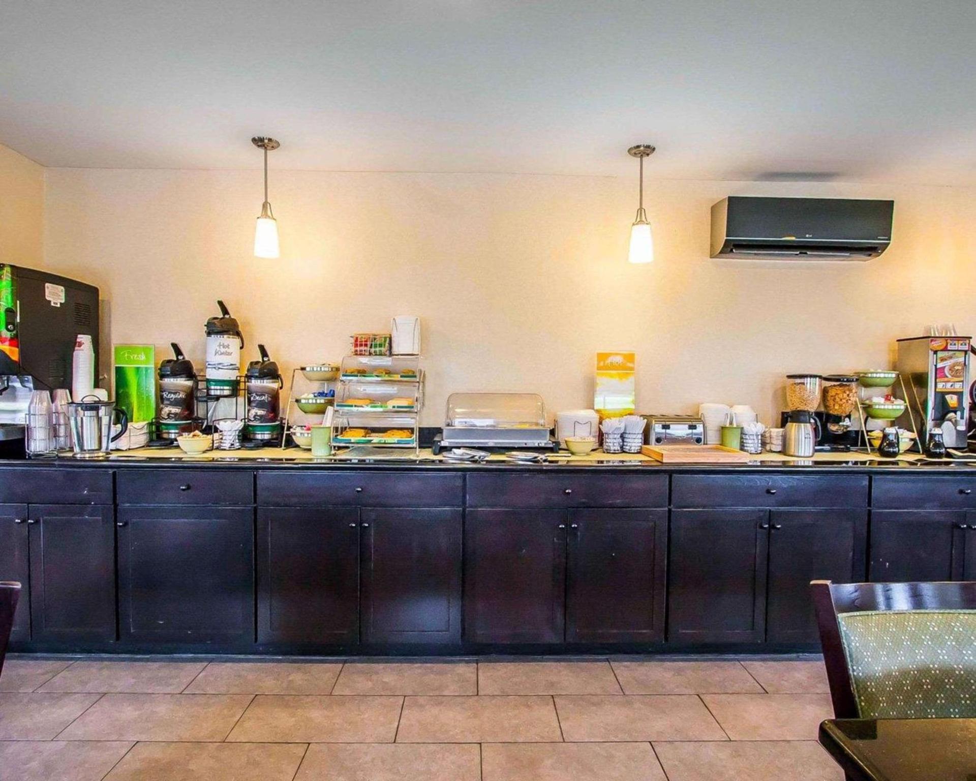 Quality Inn Cairo I-57 photo 24