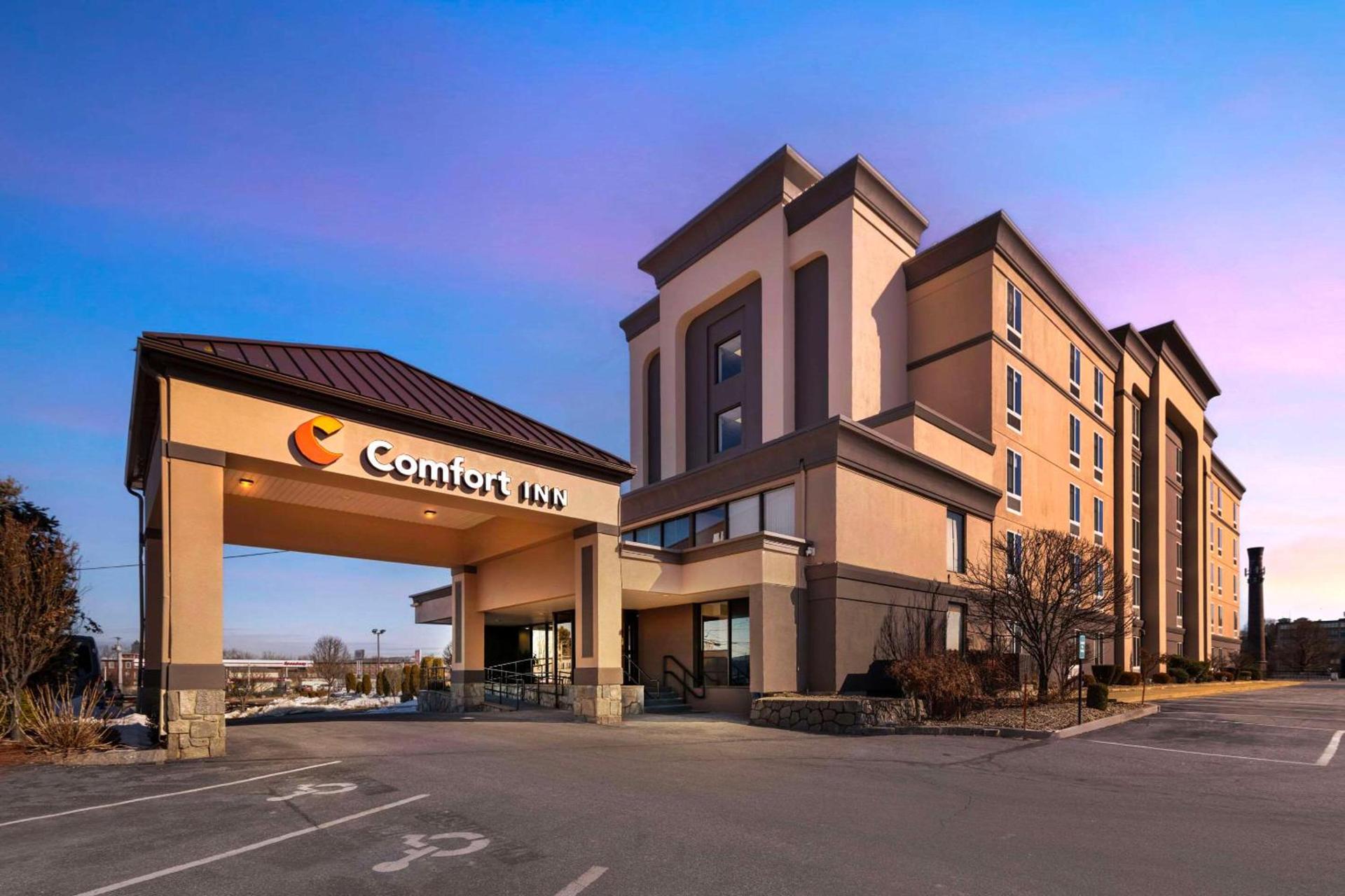 Comfort Inn Manchester Airport photo 3