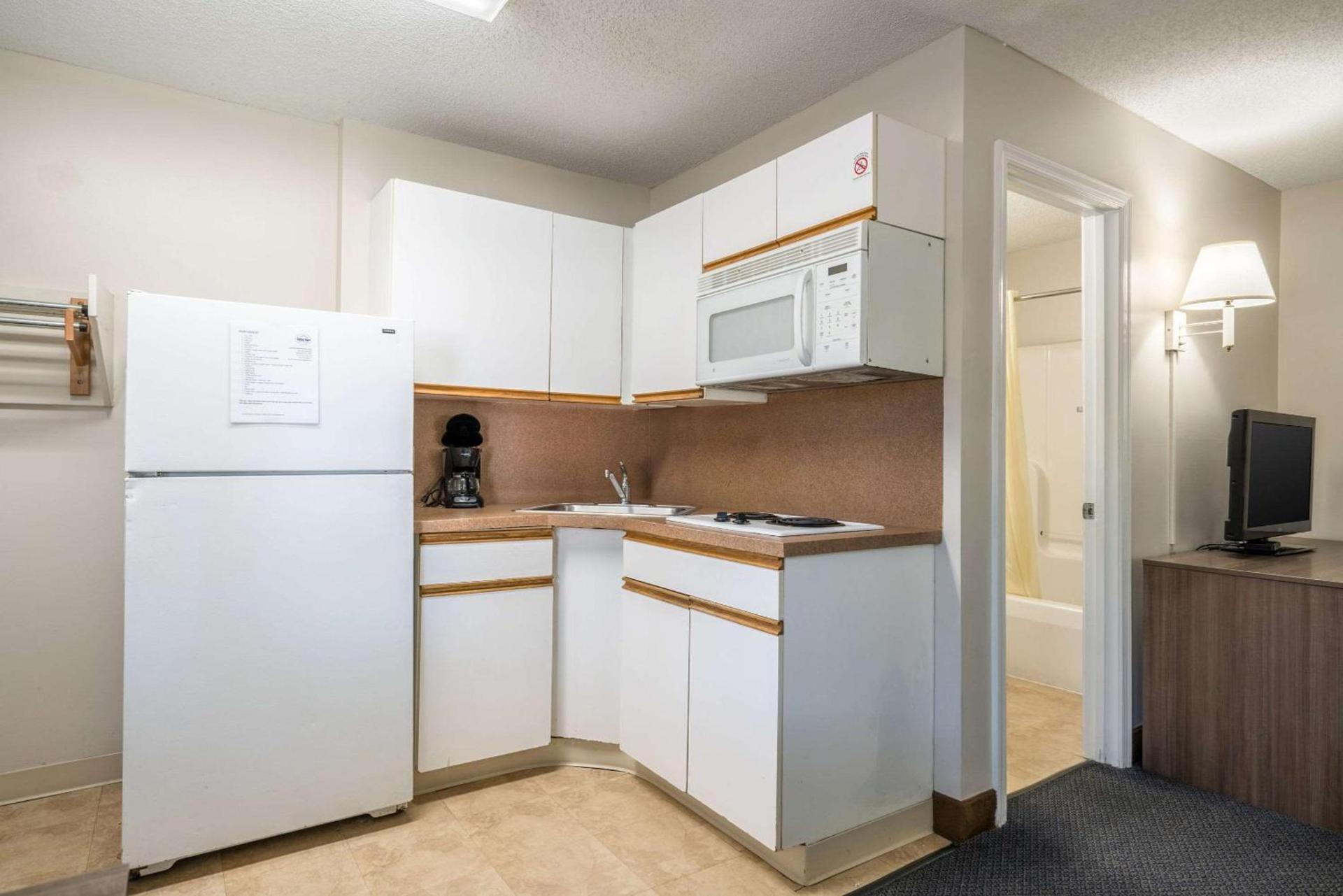 Suburban Studios of Wilmington photo 19