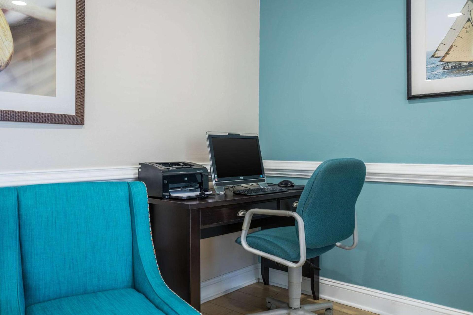 Suburban Studios of Wilmington photo 38