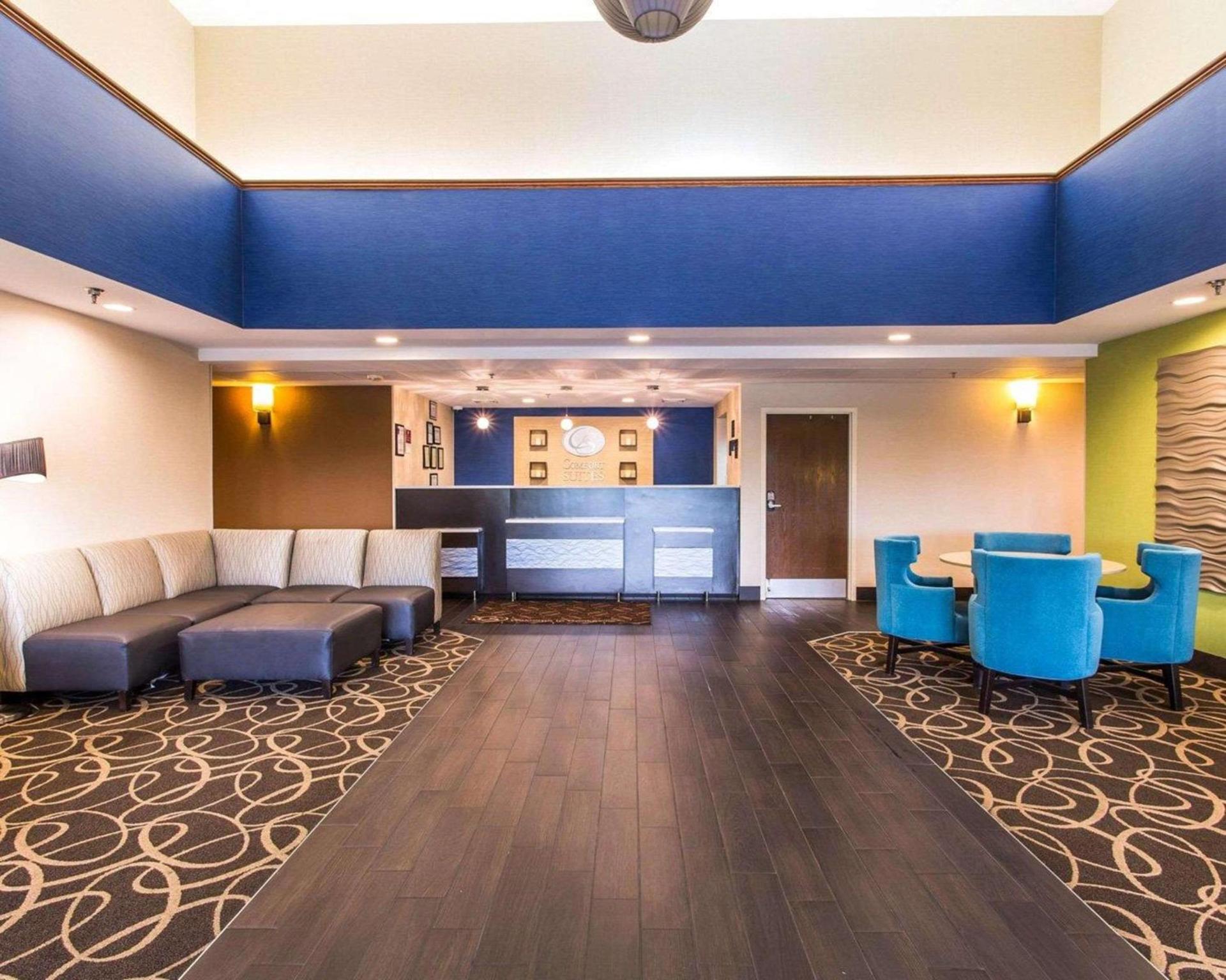 Comfort Suites Cookeville photo 2
