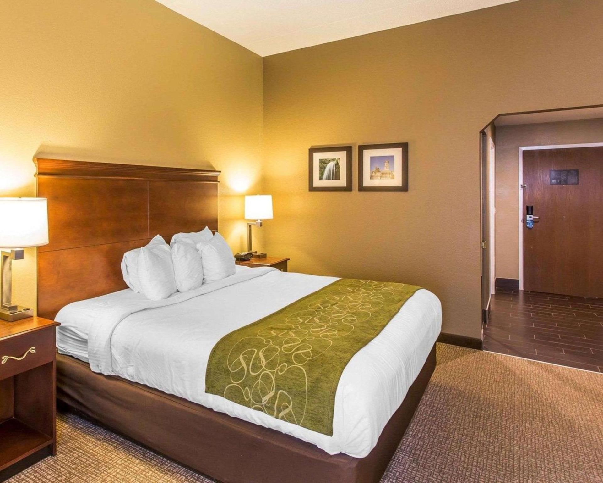 Comfort Suites Cookeville photo 9