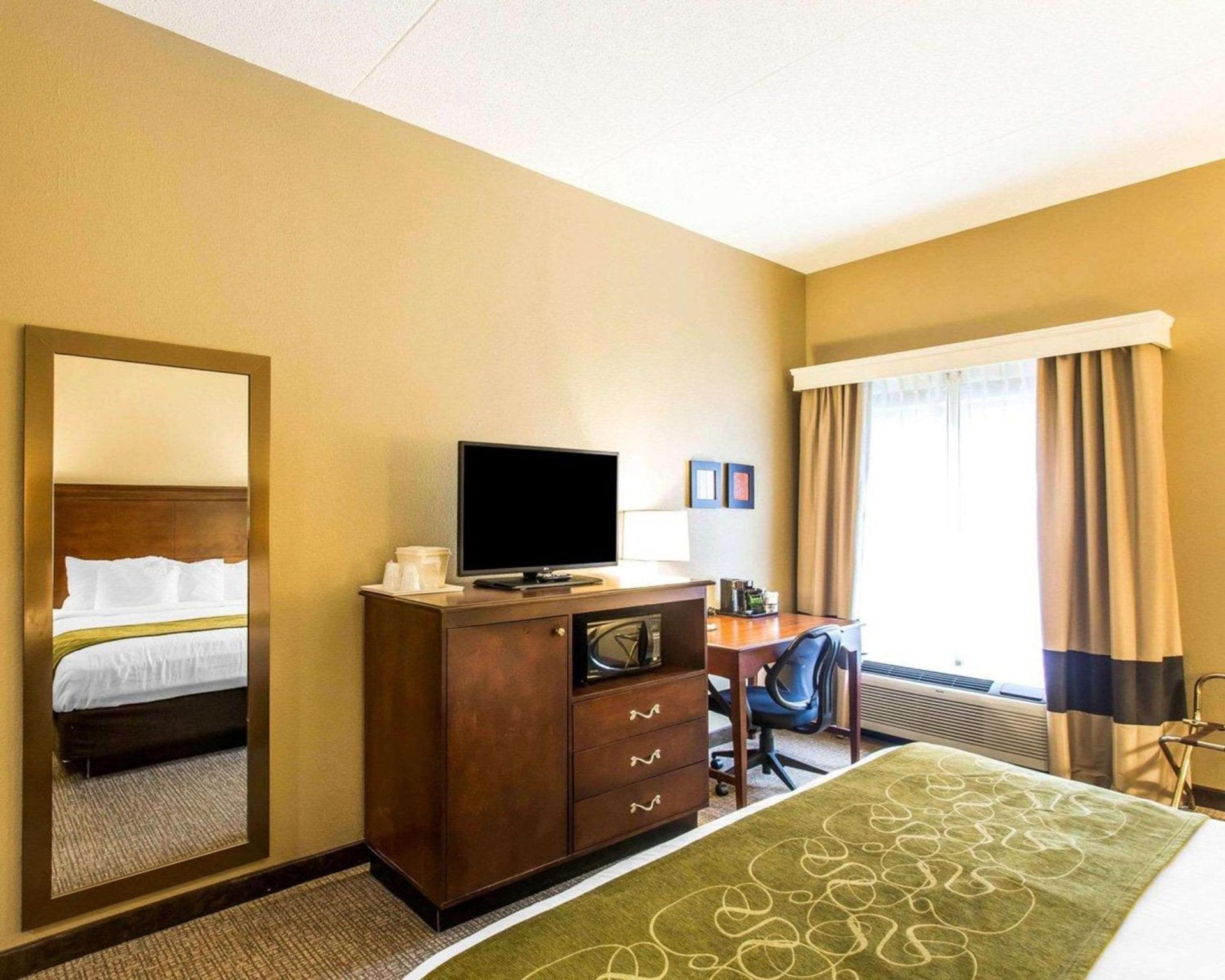 Comfort Suites Cookeville photo 10