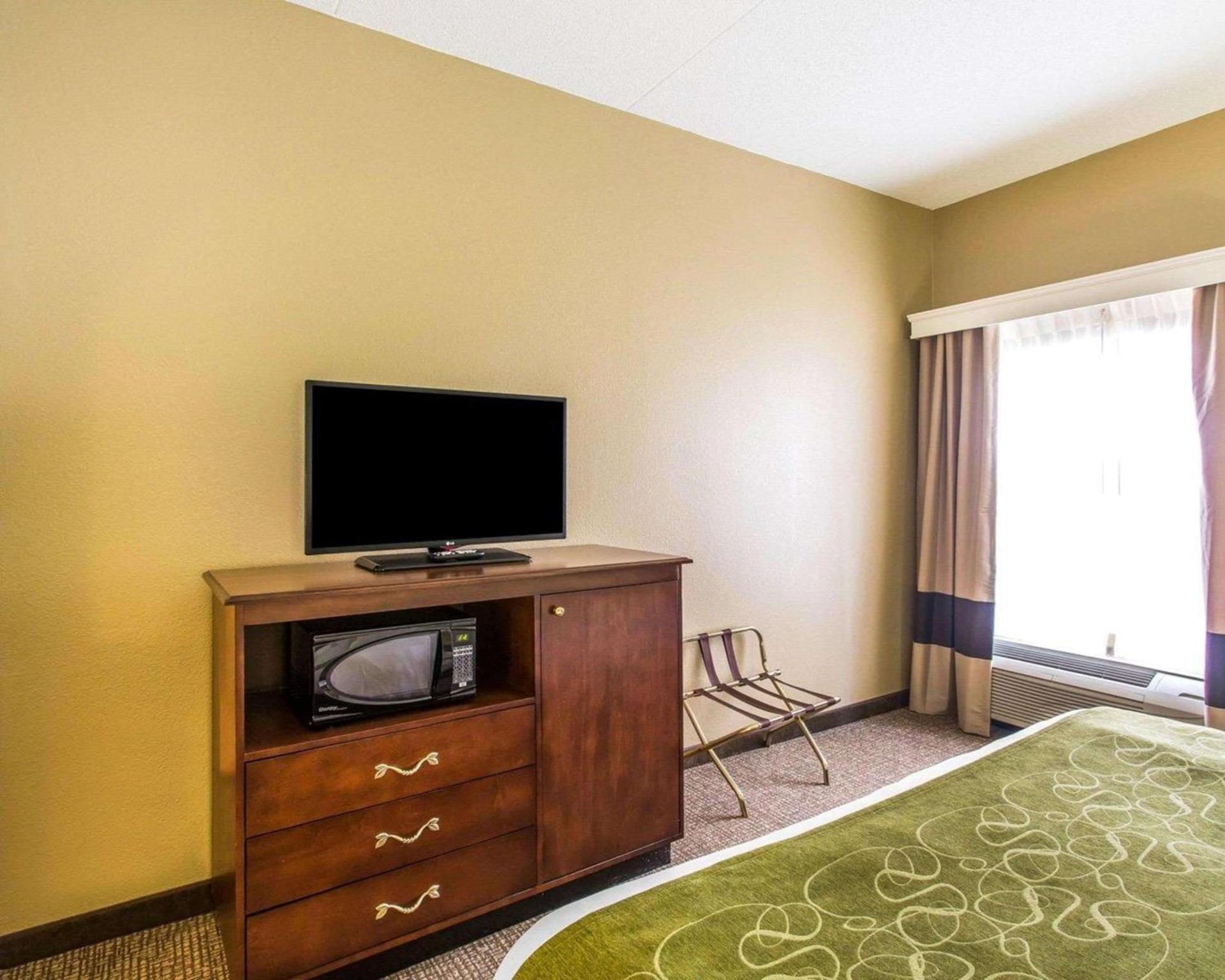 Comfort Suites Cookeville photo 15