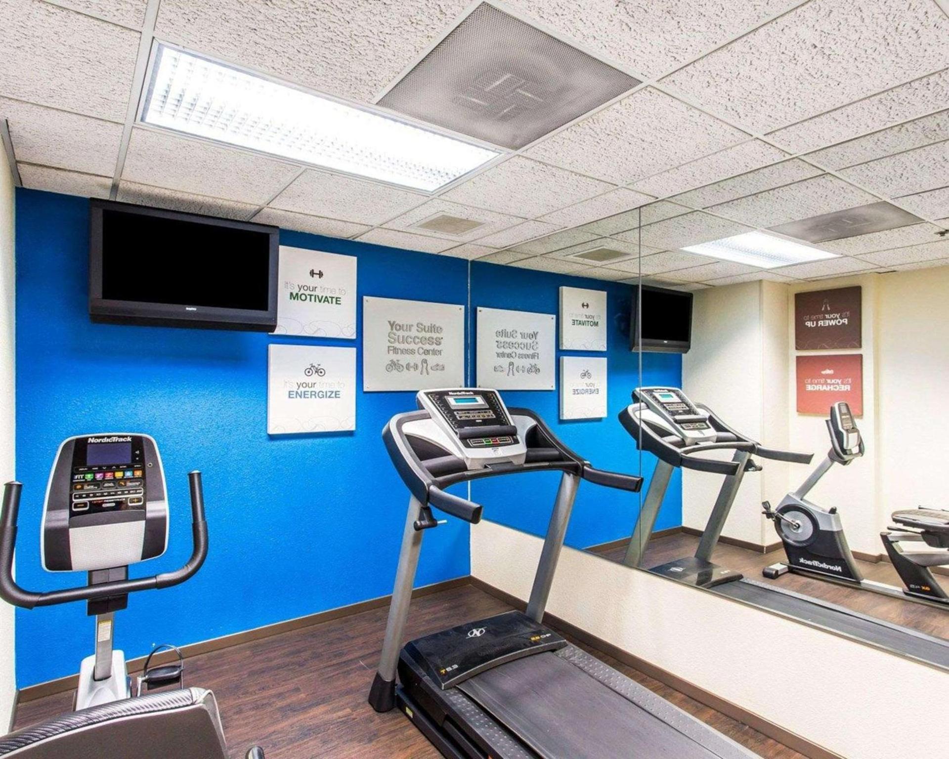 Comfort Suites Cookeville photo 29
