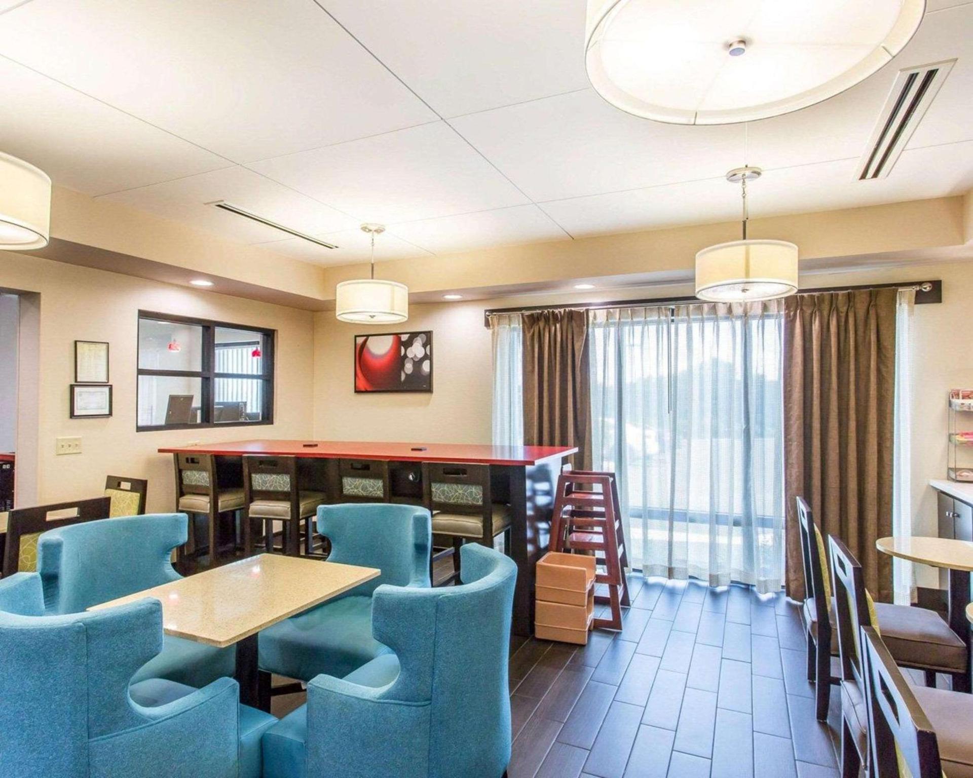 Comfort Suites Cookeville photo 34