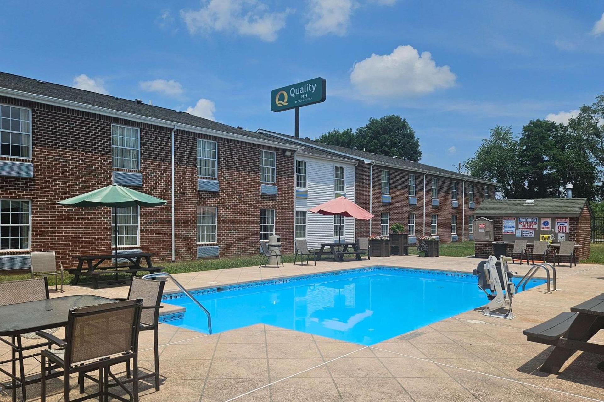Quality Inn Dublin I-81 photo 25