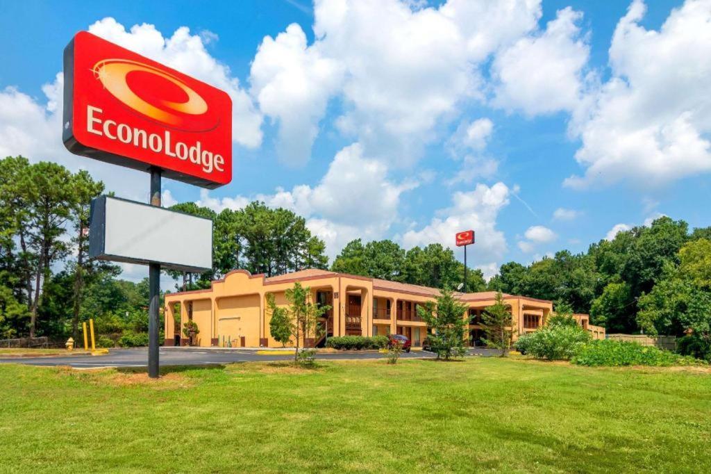 Econo Lodge Decatur - Atlanta East photo 8