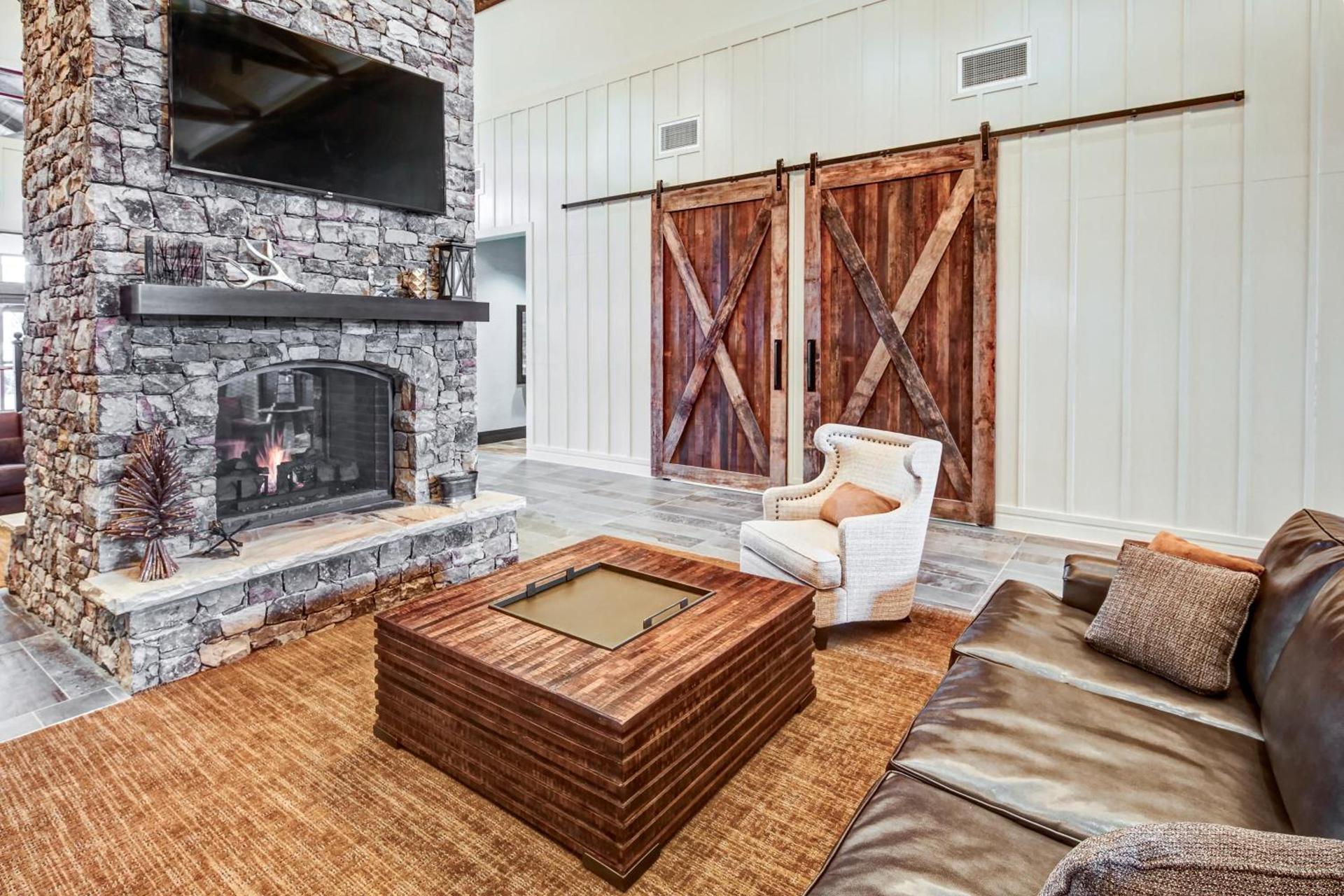 Black Fox Lodge Pigeon Forge, Tapestry Collection by Hilton photo 18