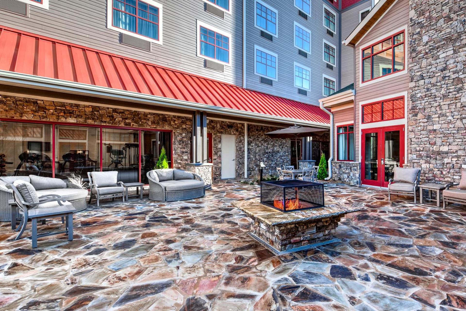 Black Fox Lodge Pigeon Forge, Tapestry Collection by Hilton photo 23