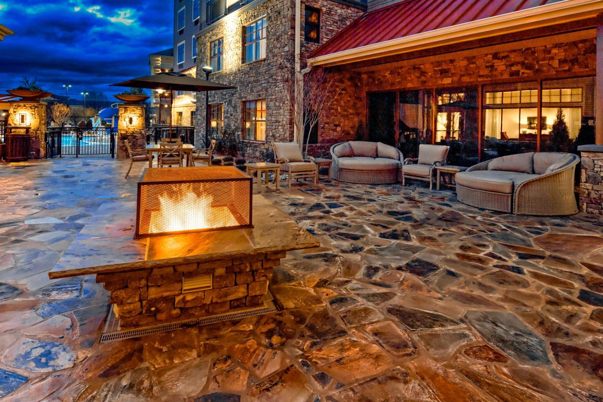 Black Fox Lodge Pigeon Forge, Tapestry Collection by Hilton photo 29