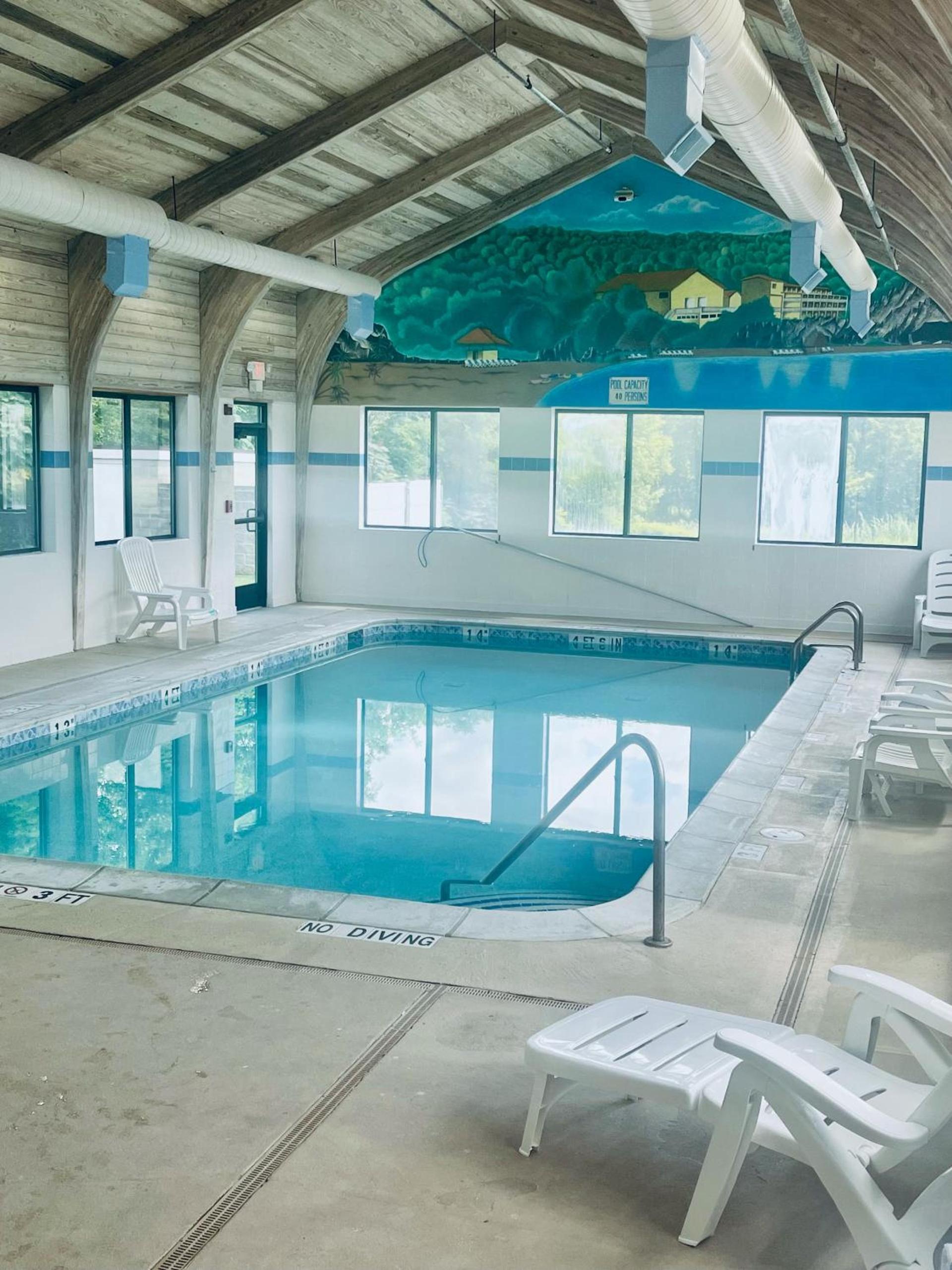 Comfort Inn & Suites Jackson North photo 46