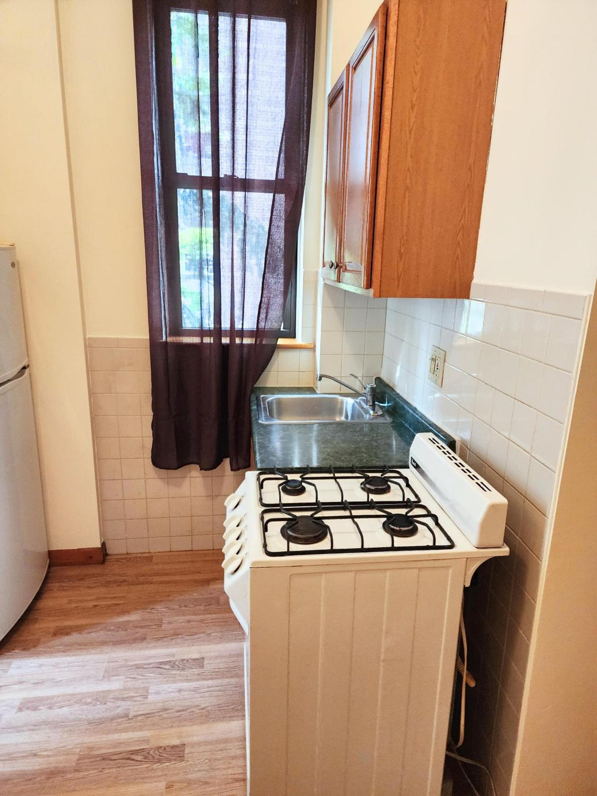 West 30th Street Guest House photo 3