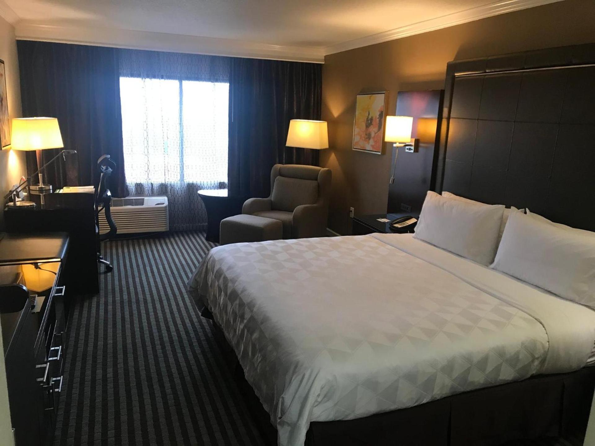 Holiday Inn Orlando East-UCF Area by IHG photo 19
