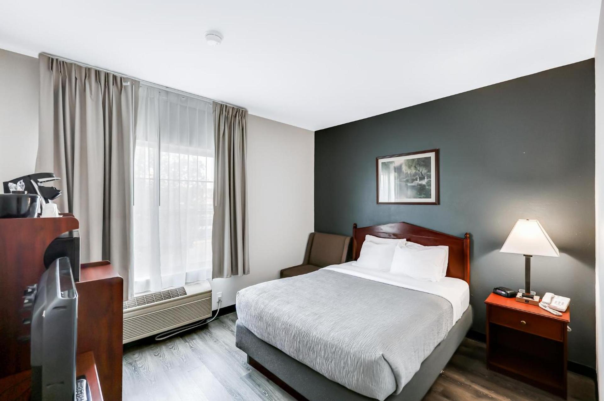 Garner Hotel Liberty Lake by IHG photo 28