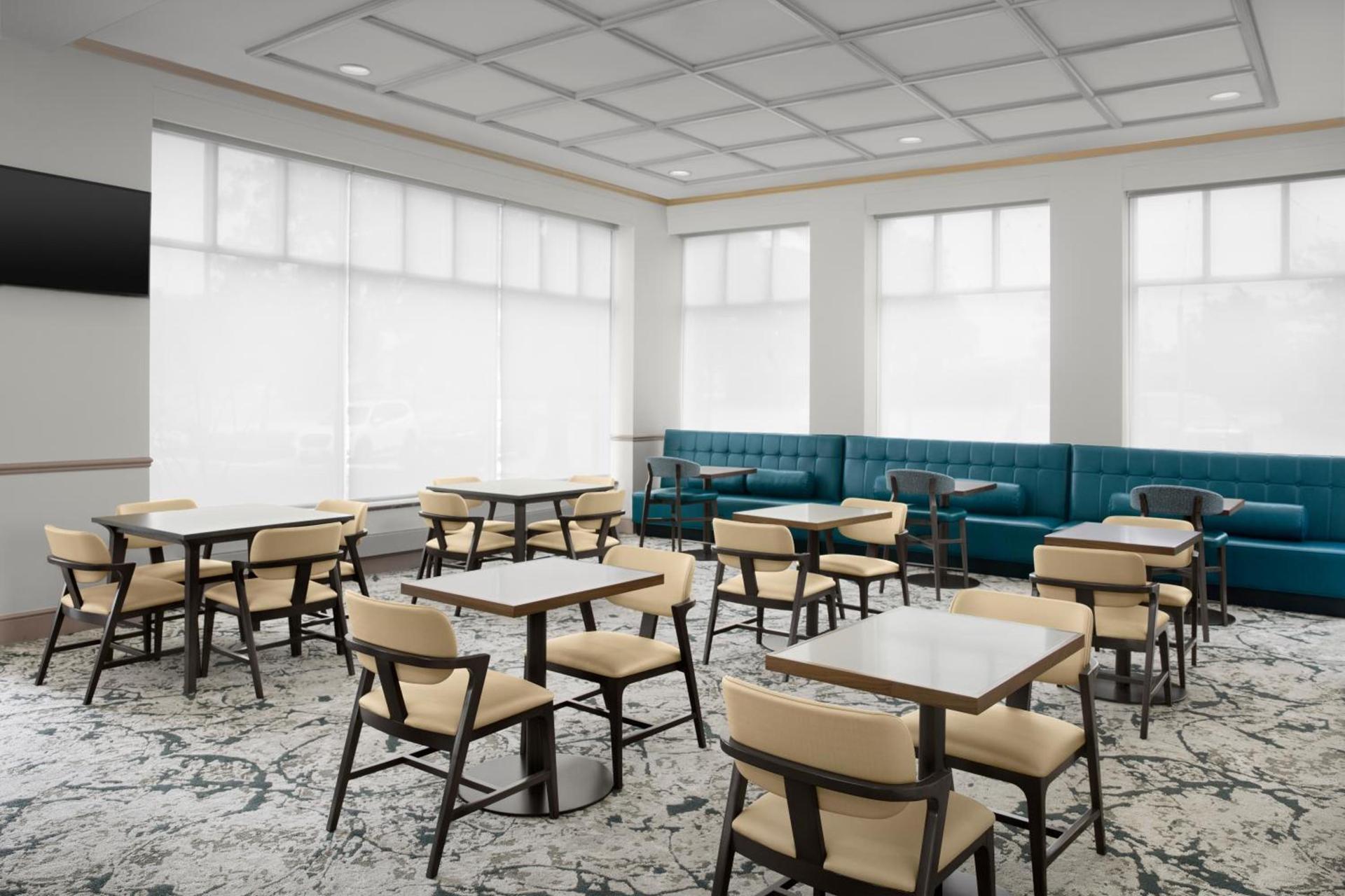 Hilton Garden Inn Hoffman Estates photo 28
