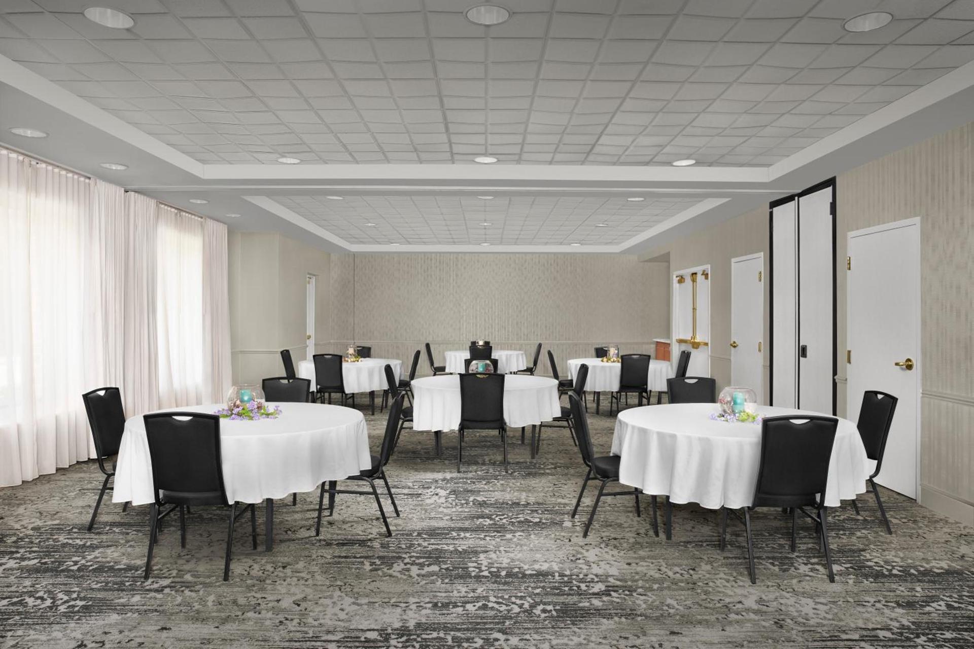Hilton Garden Inn Hoffman Estates photo 49