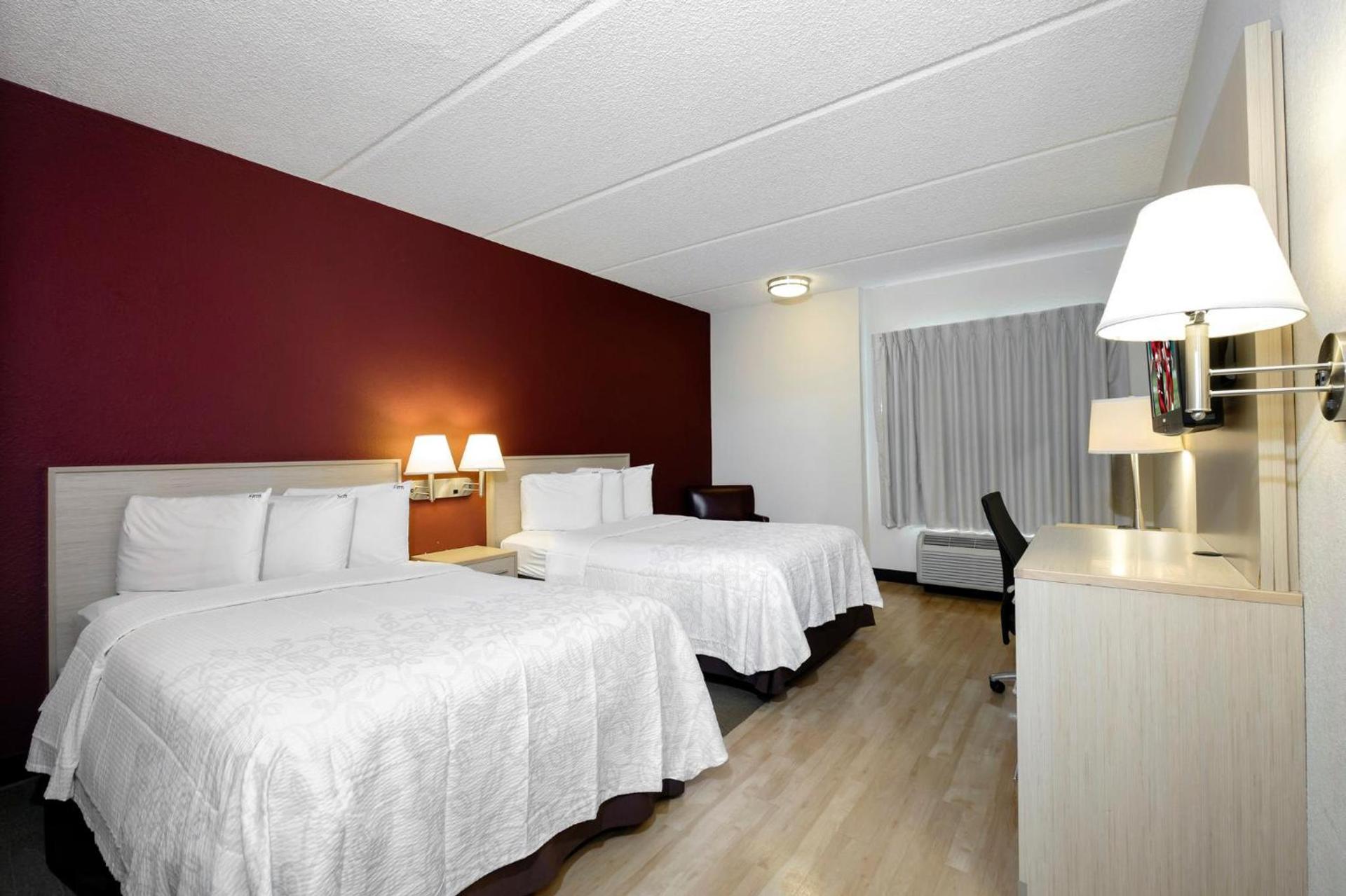 Red Roof Inn PLUS + Gainesville photo 27