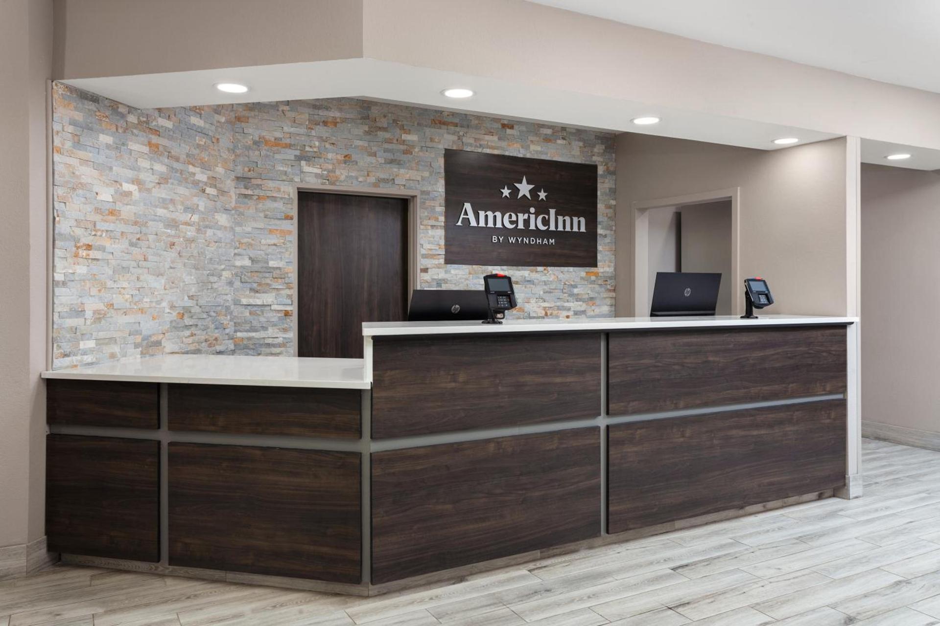 AmericInn by Wyndham Eagle River Downtown photo 44