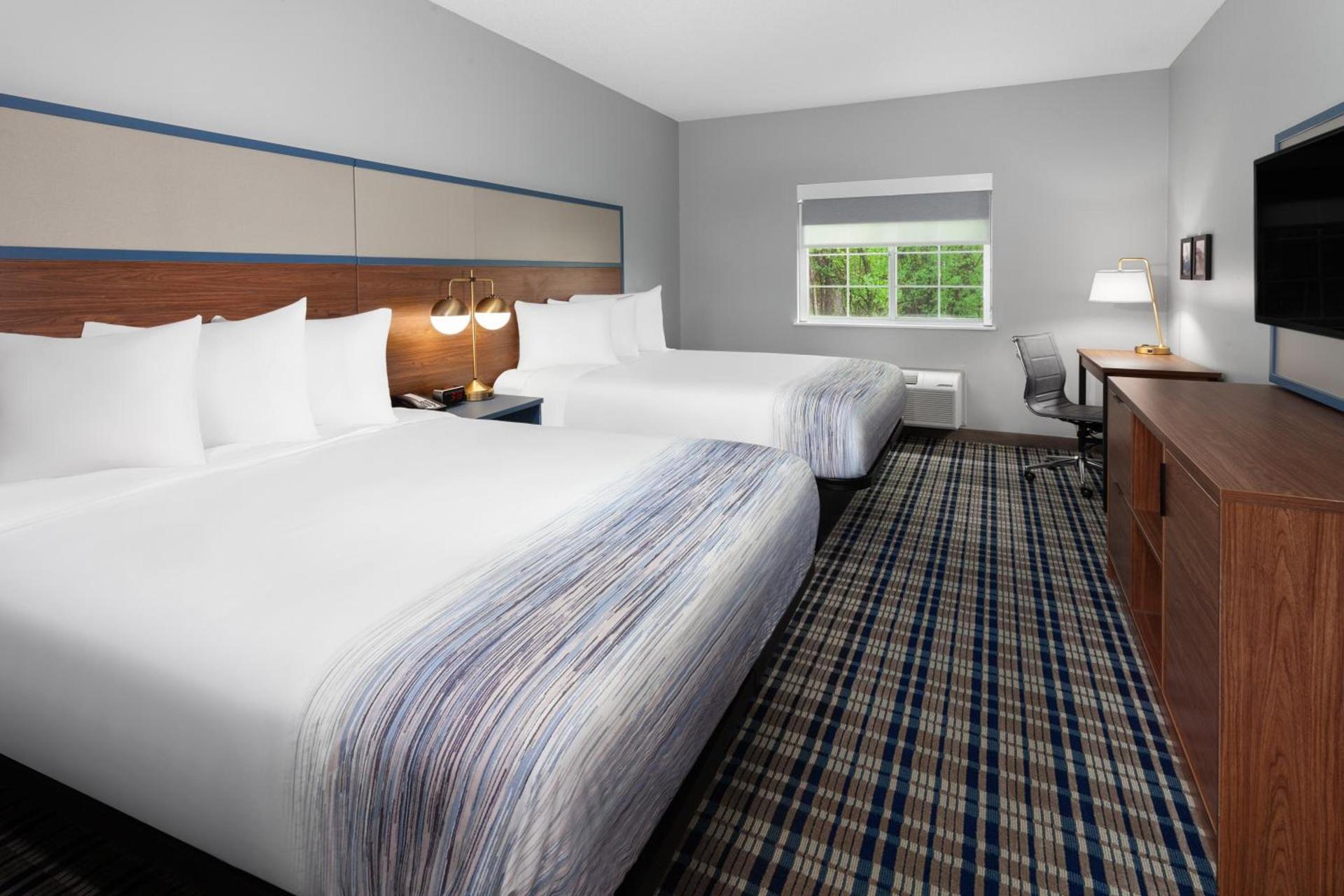 AmericInn by Wyndham Eagle River Downtown photo 47