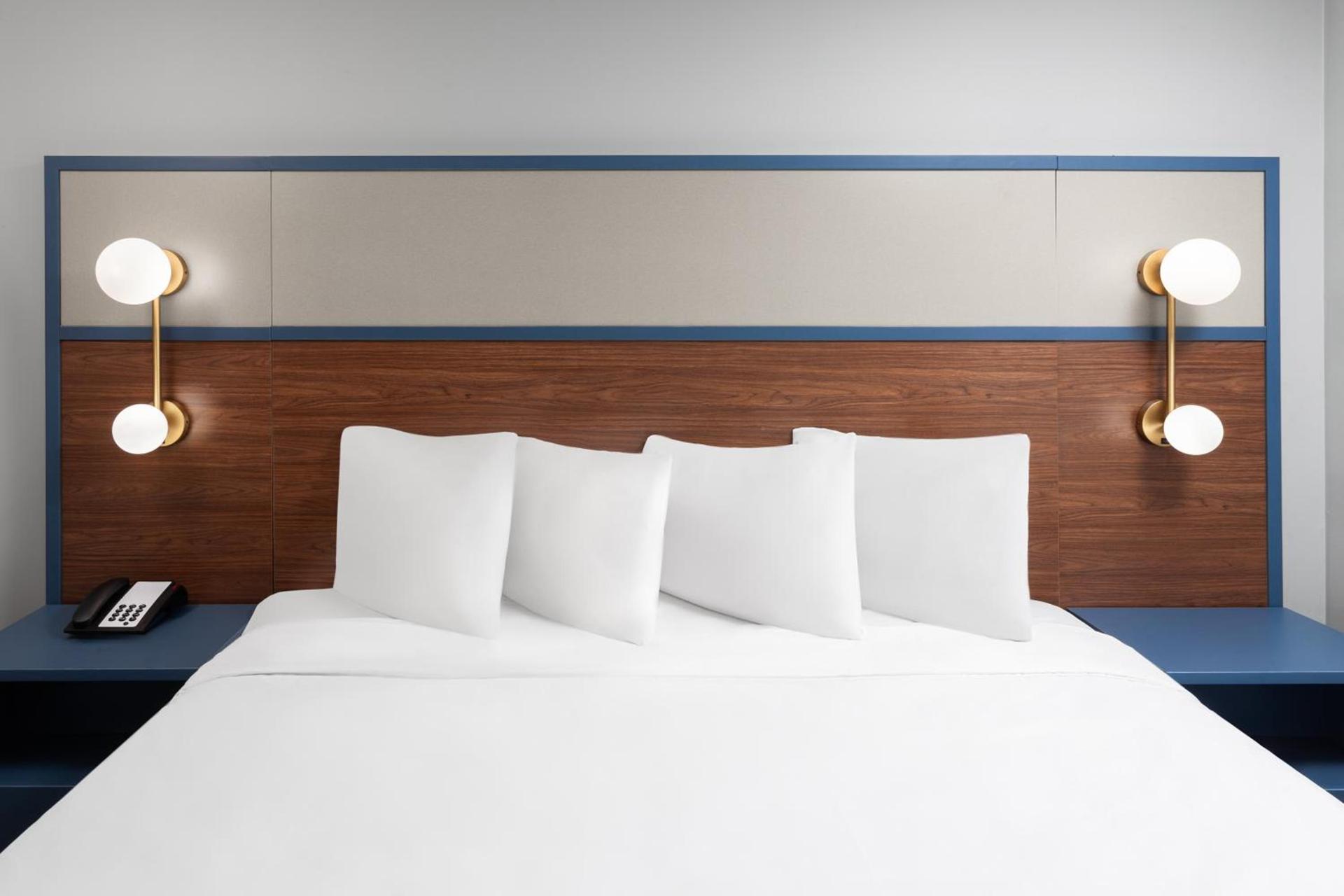 AmericInn by Wyndham Eagle River Downtown photo 58
