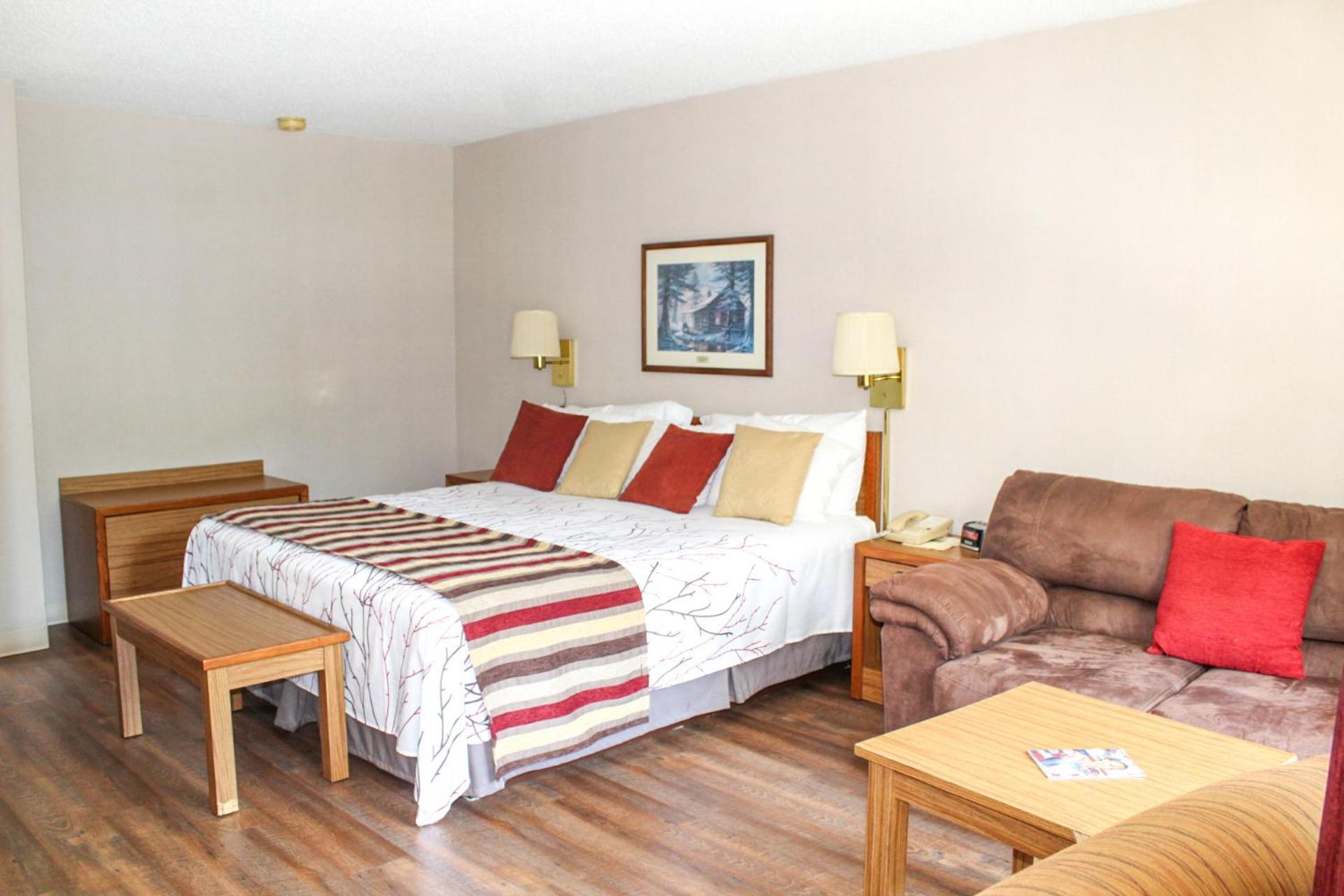 Highland Manor Inn photo 47