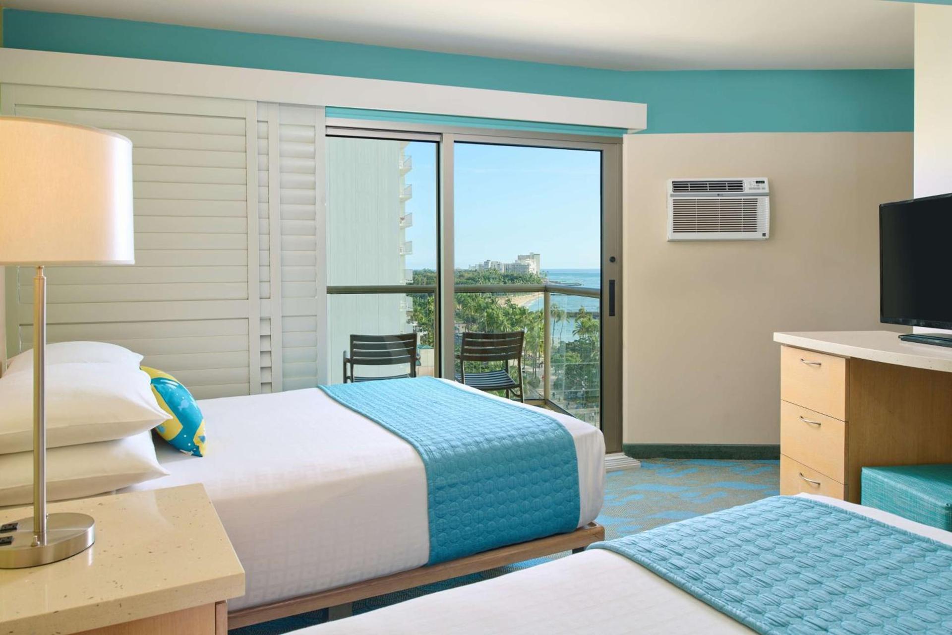 Waikiki Circle Hotel by Castle photo 4