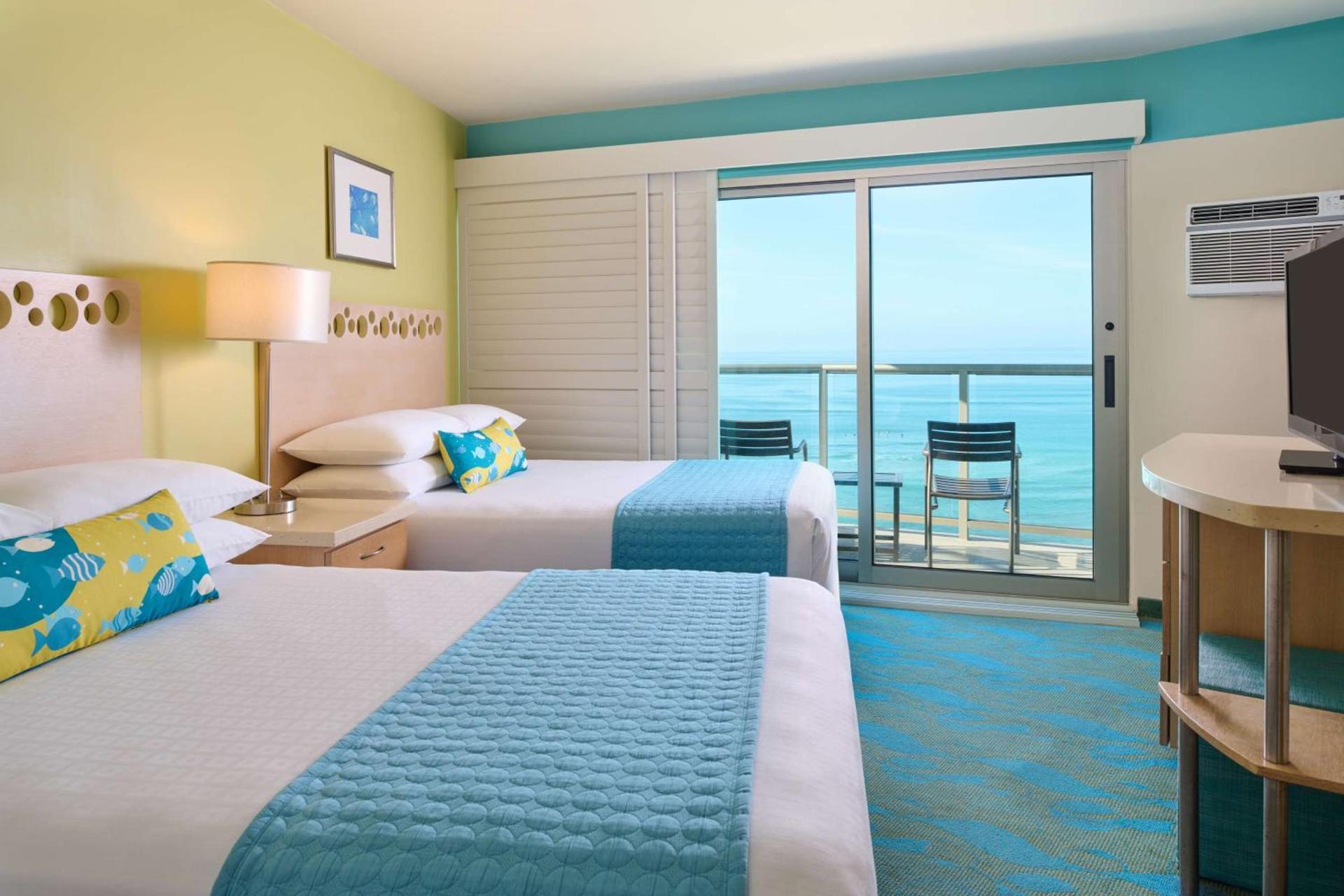 Waikiki Circle Hotel by Castle photo 8