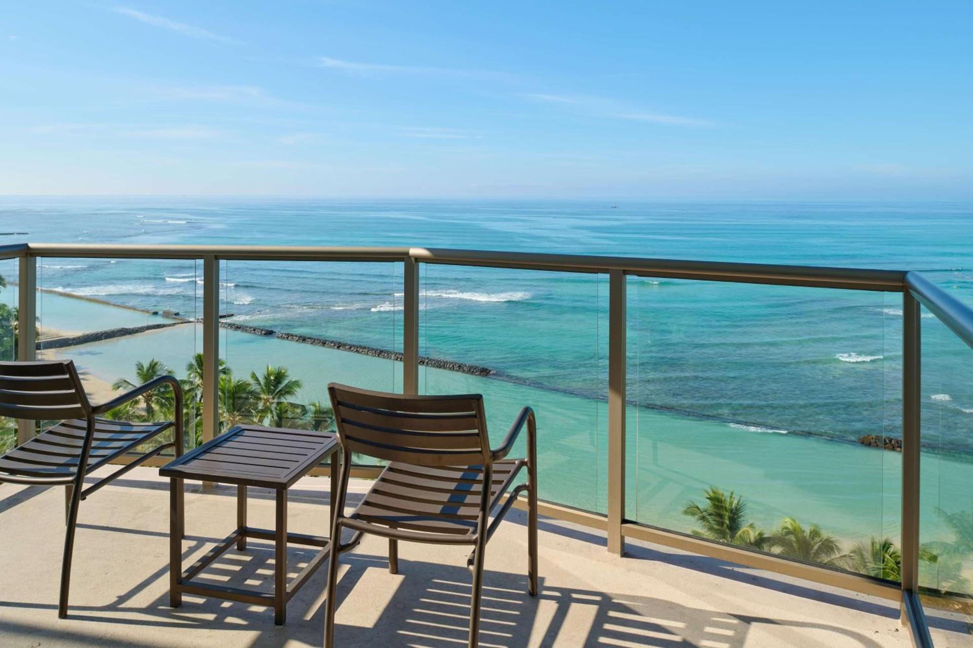 Waikiki Circle Hotel by Castle photo 9