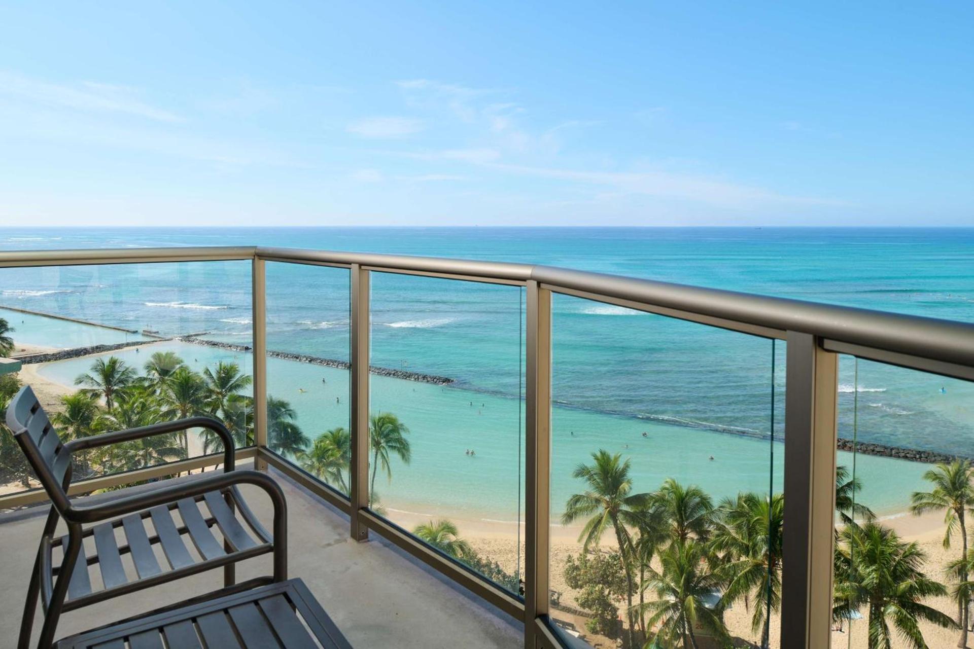 Waikiki Circle Hotel by Castle photo 11
