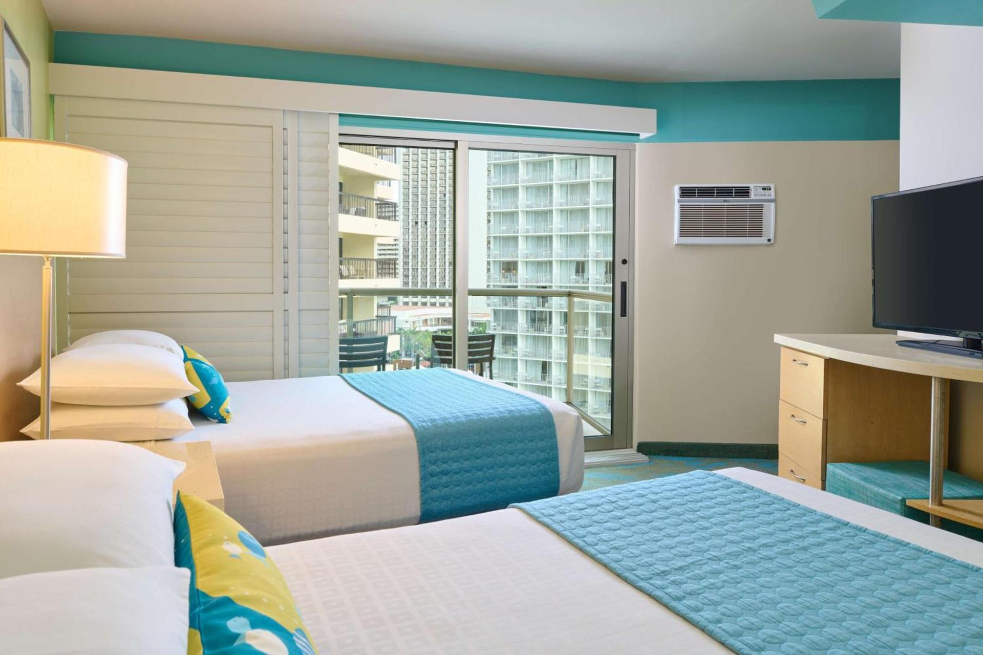 Waikiki Circle Hotel by Castle photo 12