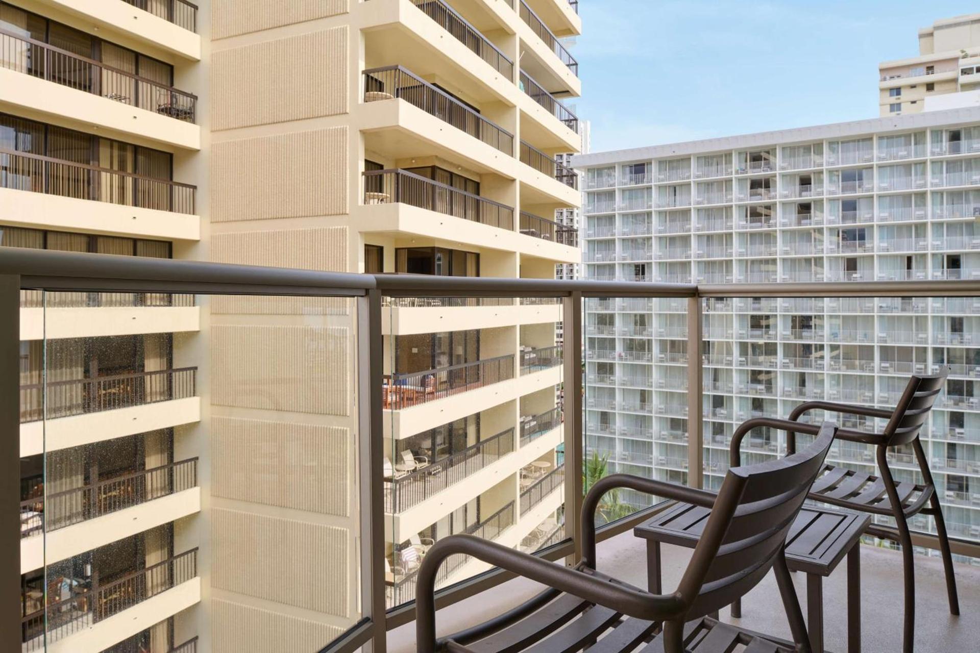 Waikiki Circle Hotel by Castle photo 19