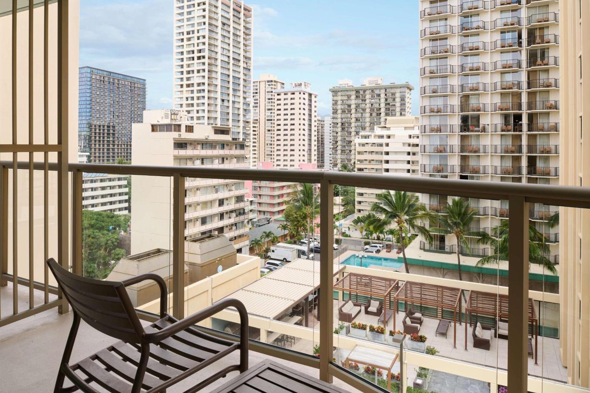 Waikiki Circle Hotel by Castle photo 21