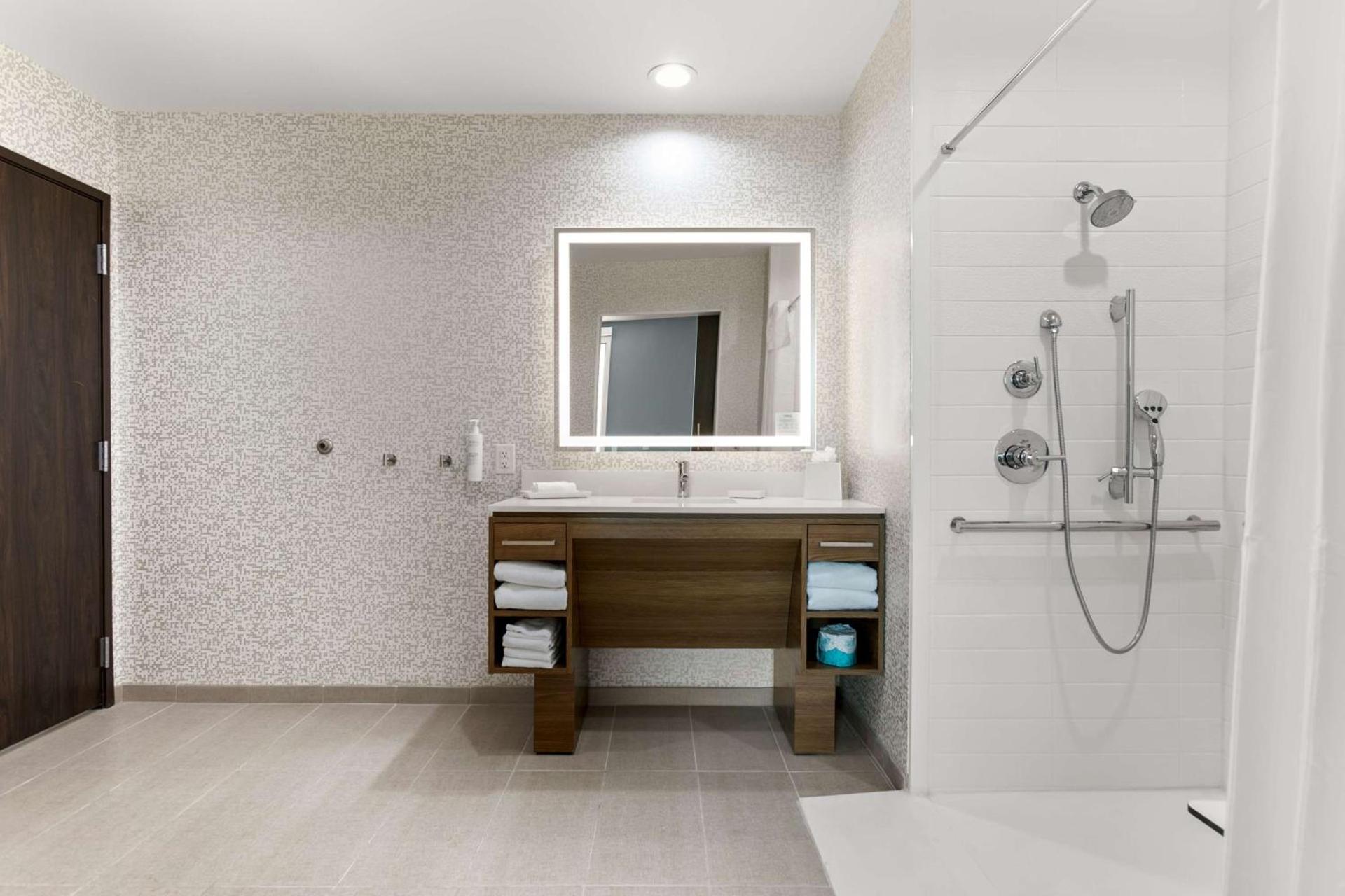 Home2 Suites By Hilton Phoenix Downtown photo 10