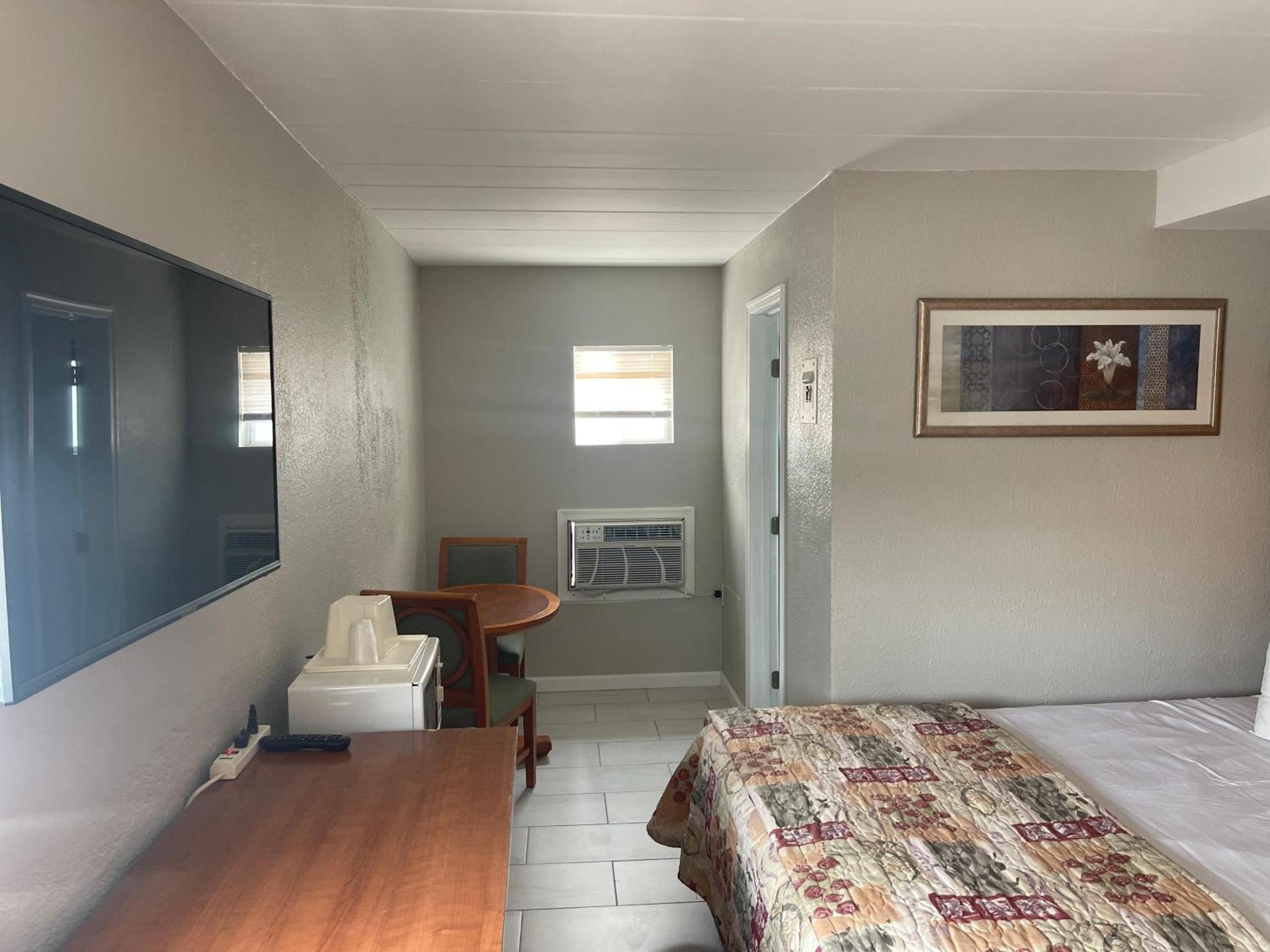 Paradise Inn photo 17